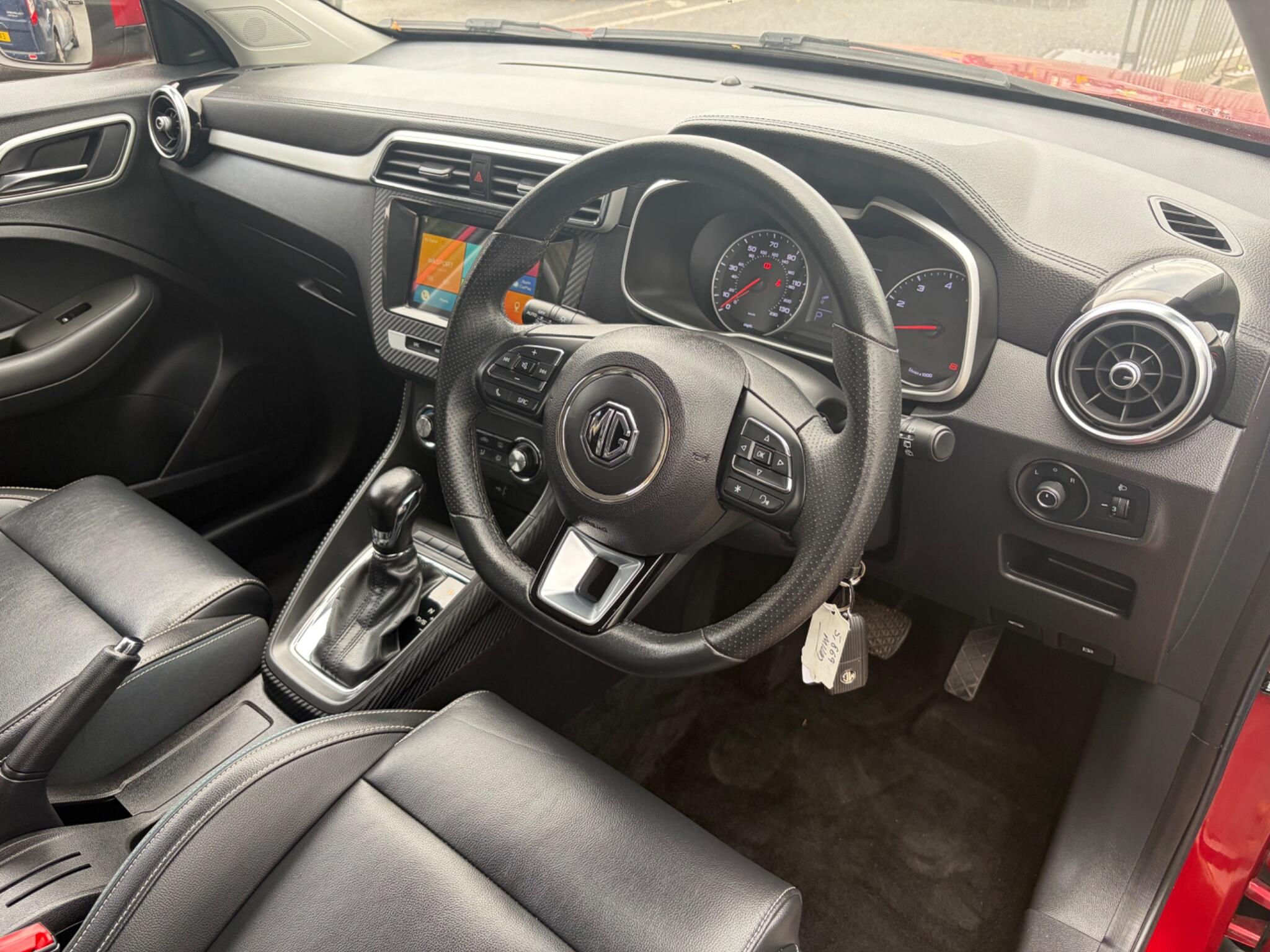 MG ZS view 40