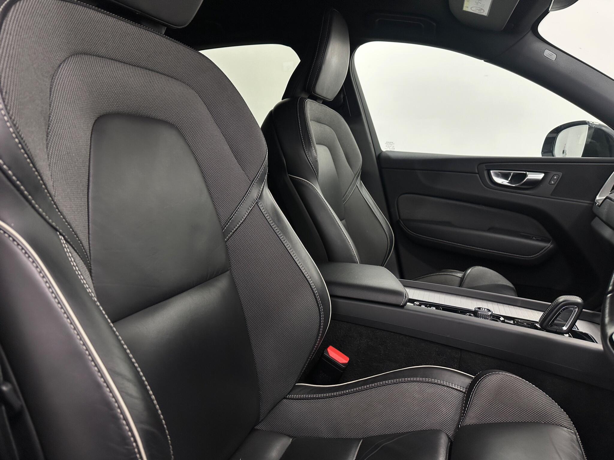 Volvo XC60 view 31