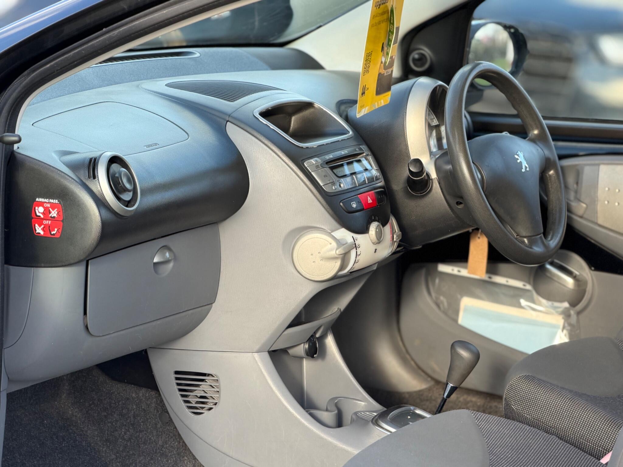 2006 Peugeot 107 1.0 12V Urban 2 Tronic Euro 4 3dr image 17