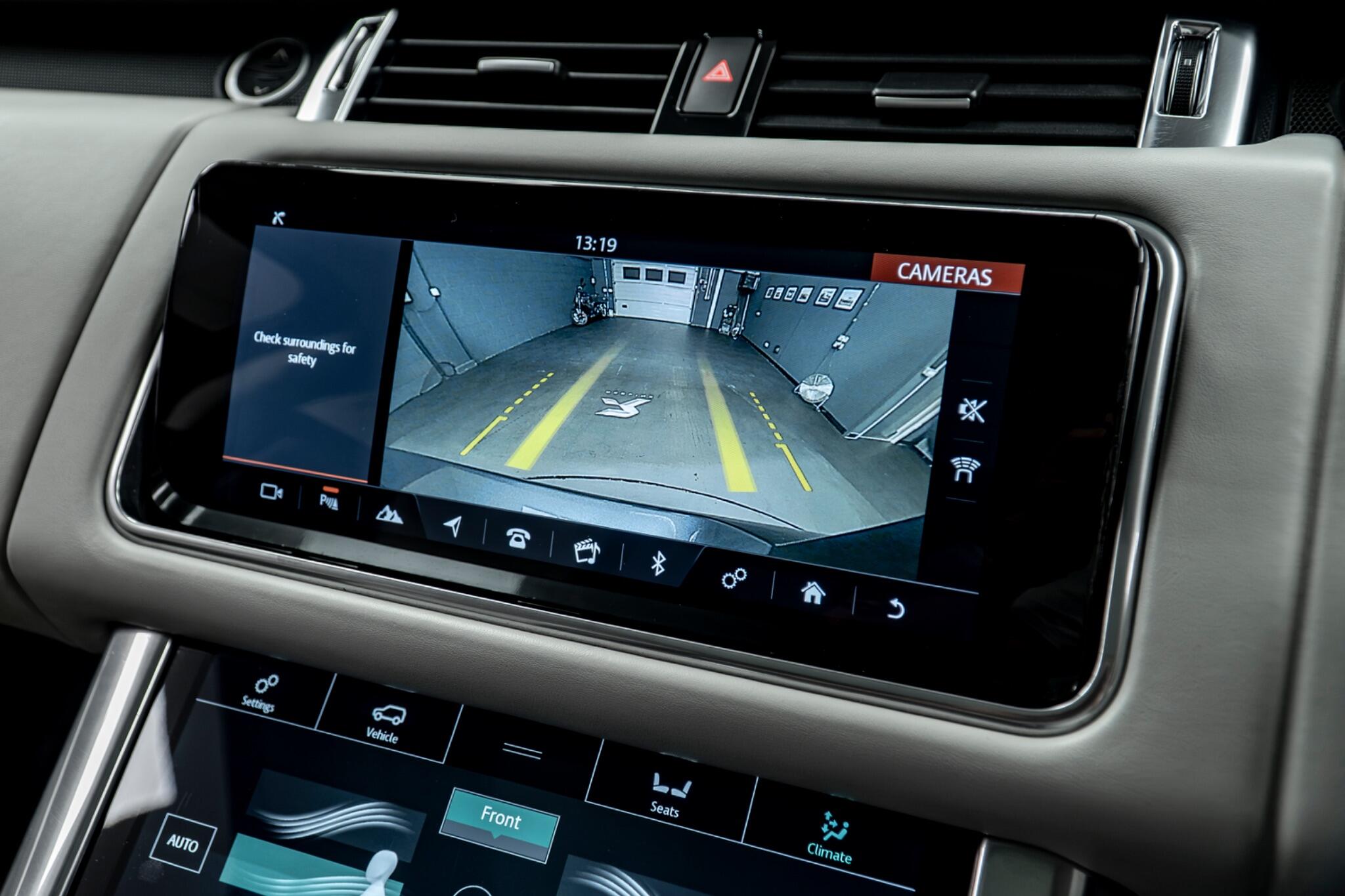 Land Rover Range Rover Sport view 27