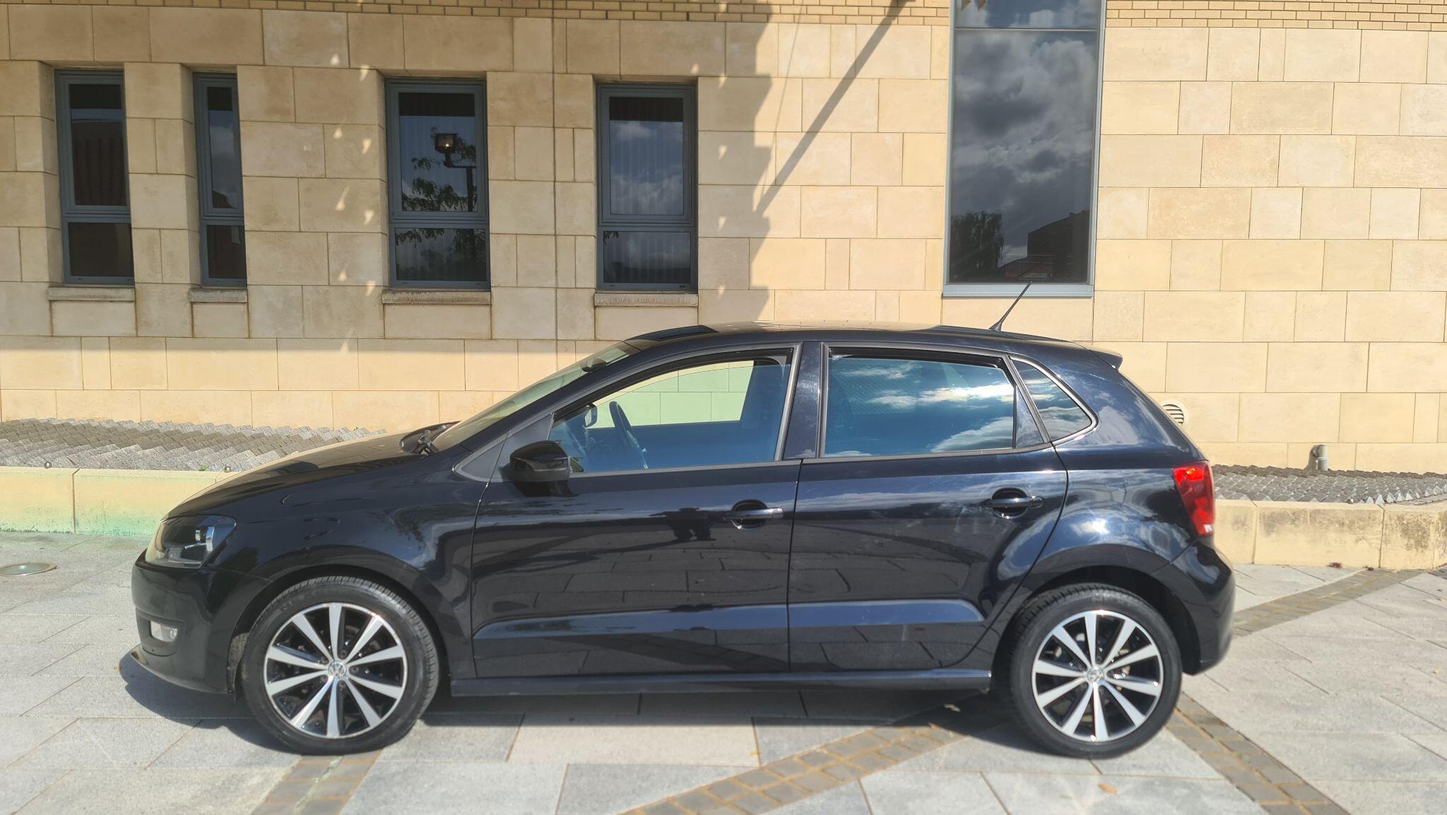 Volkswagen Polo view 4