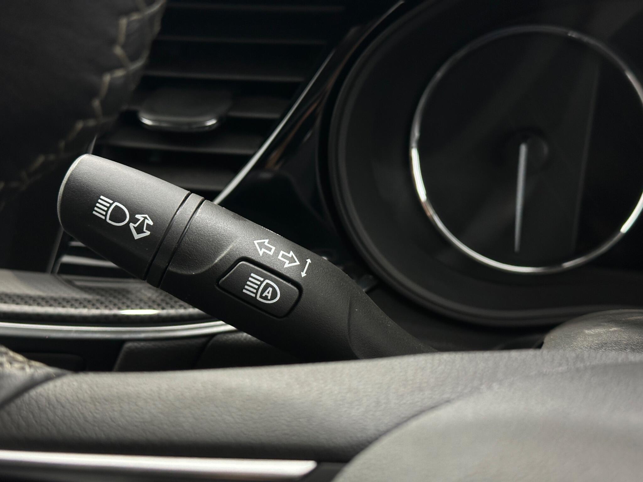 Vauxhall Insignia view 13