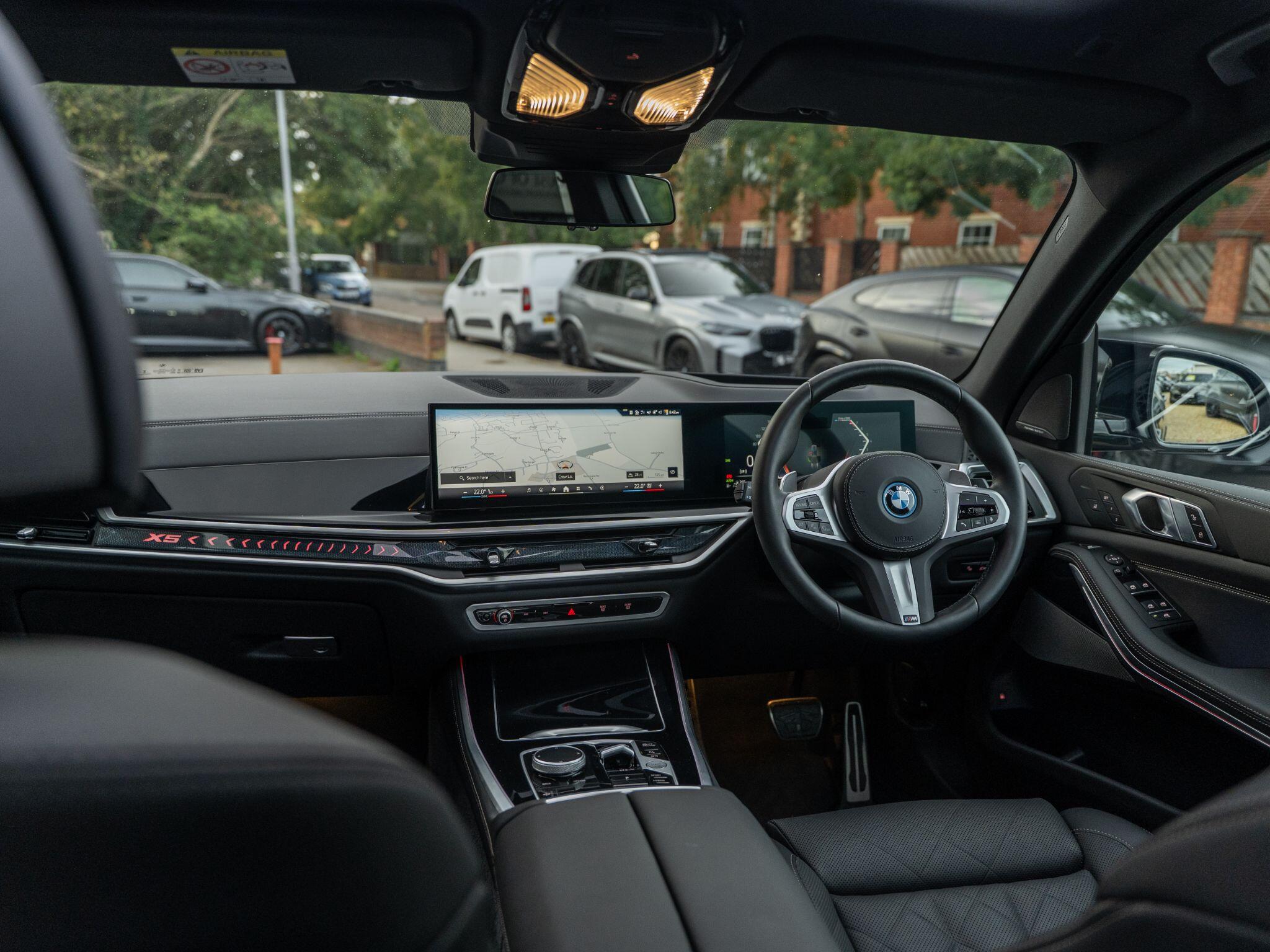 BMW X5 view 37