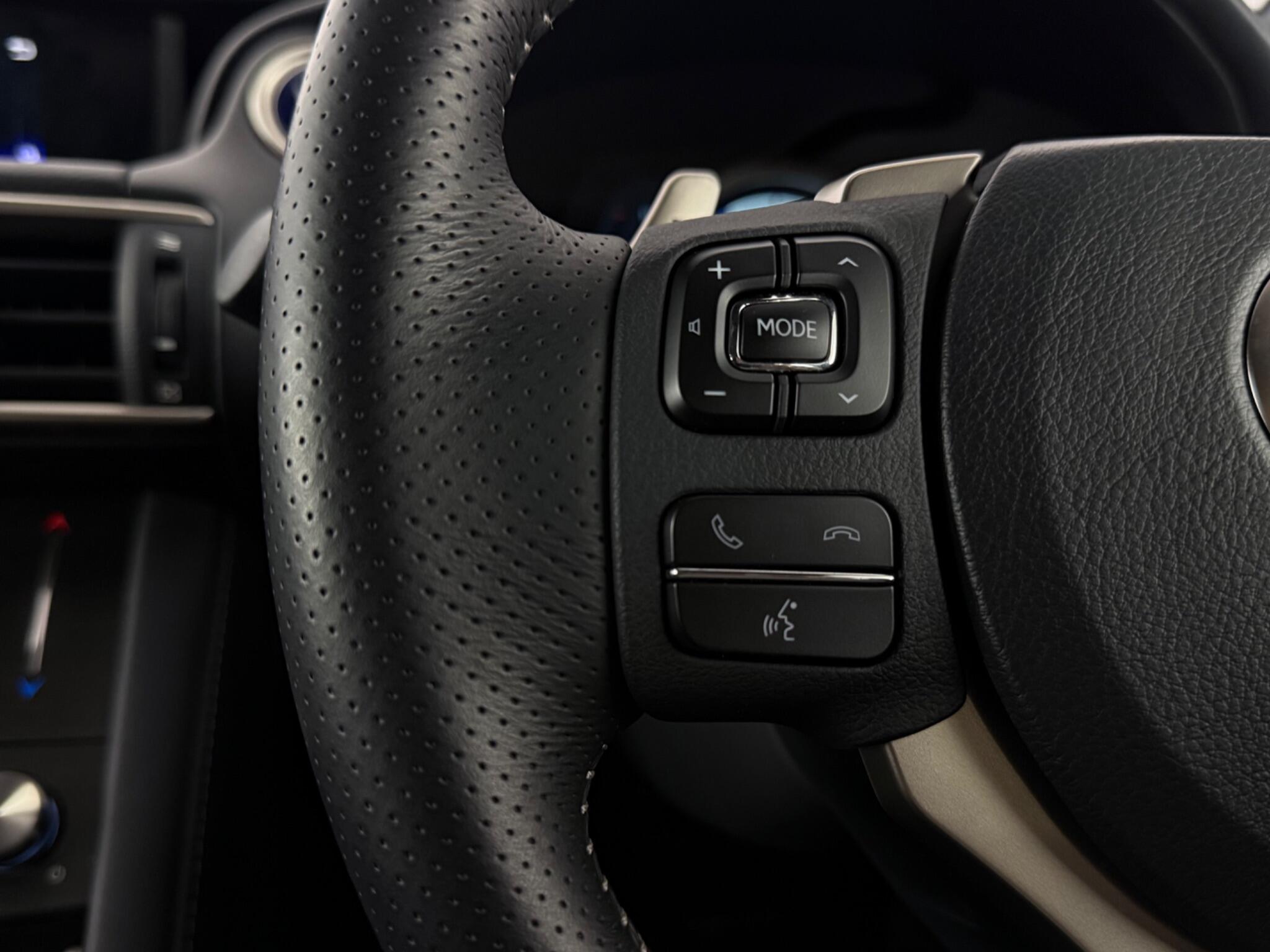 Lexus Is view 14