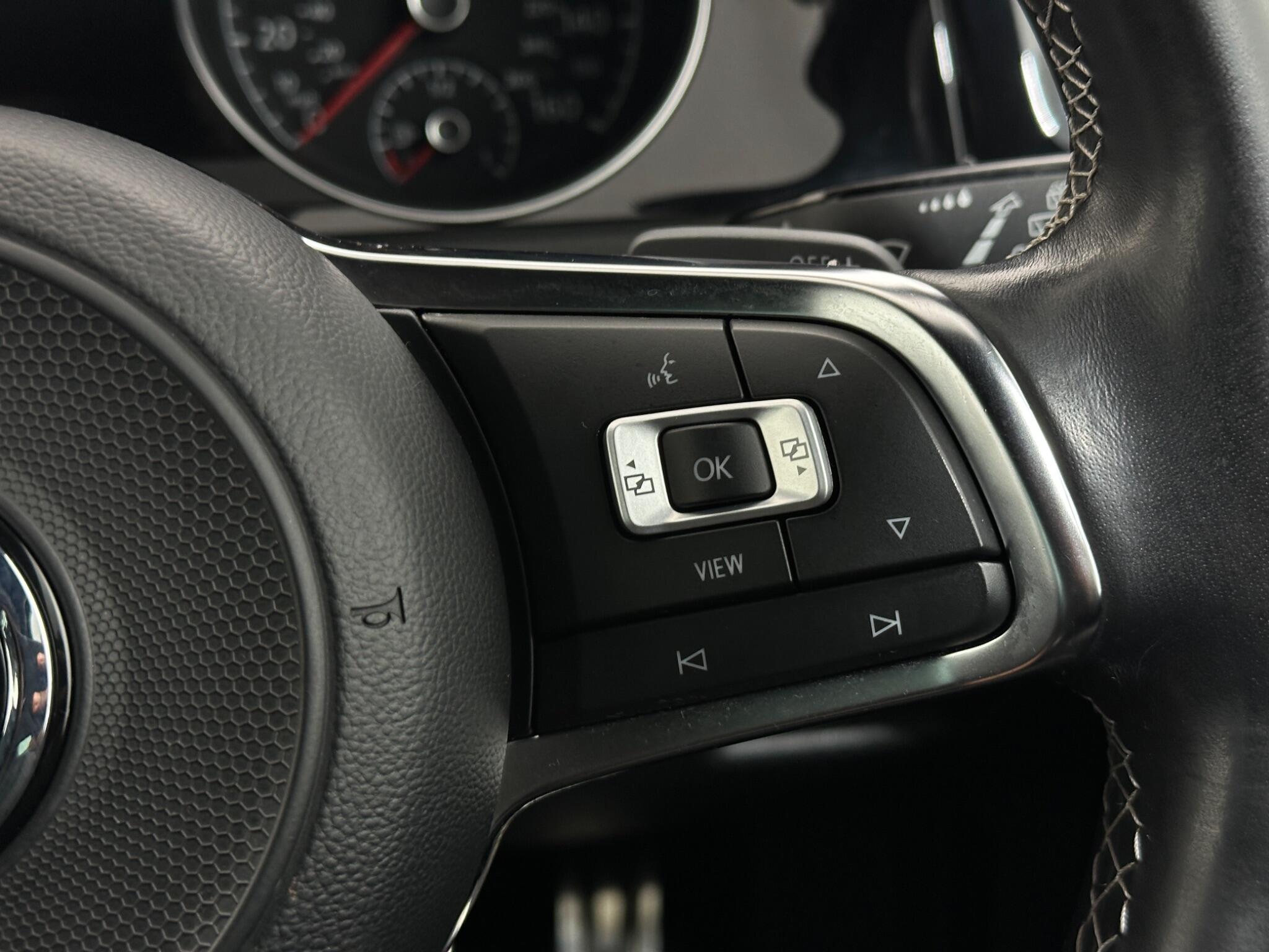 Volkswagen Golf view 16