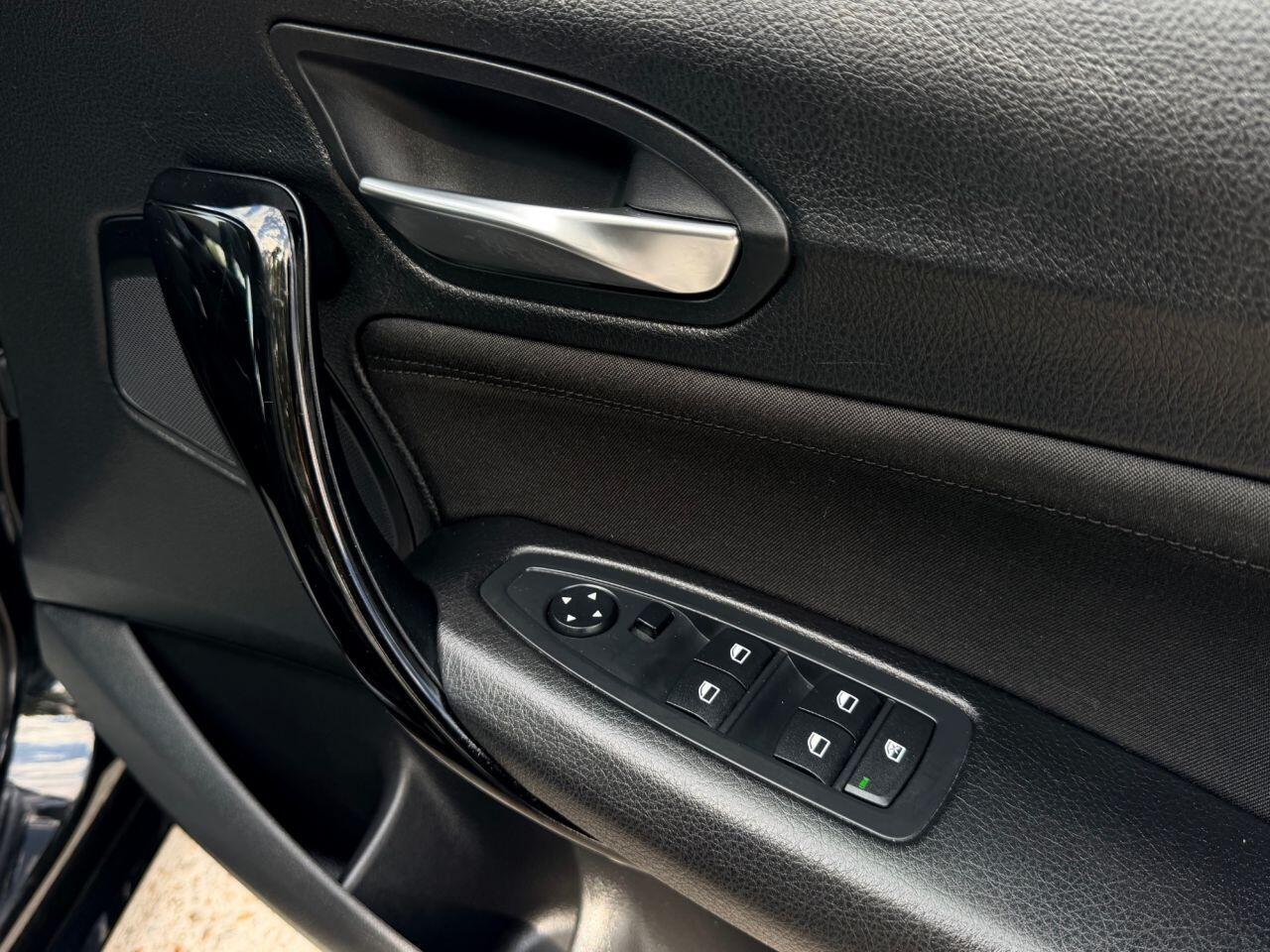 BMW 1 Series view 29