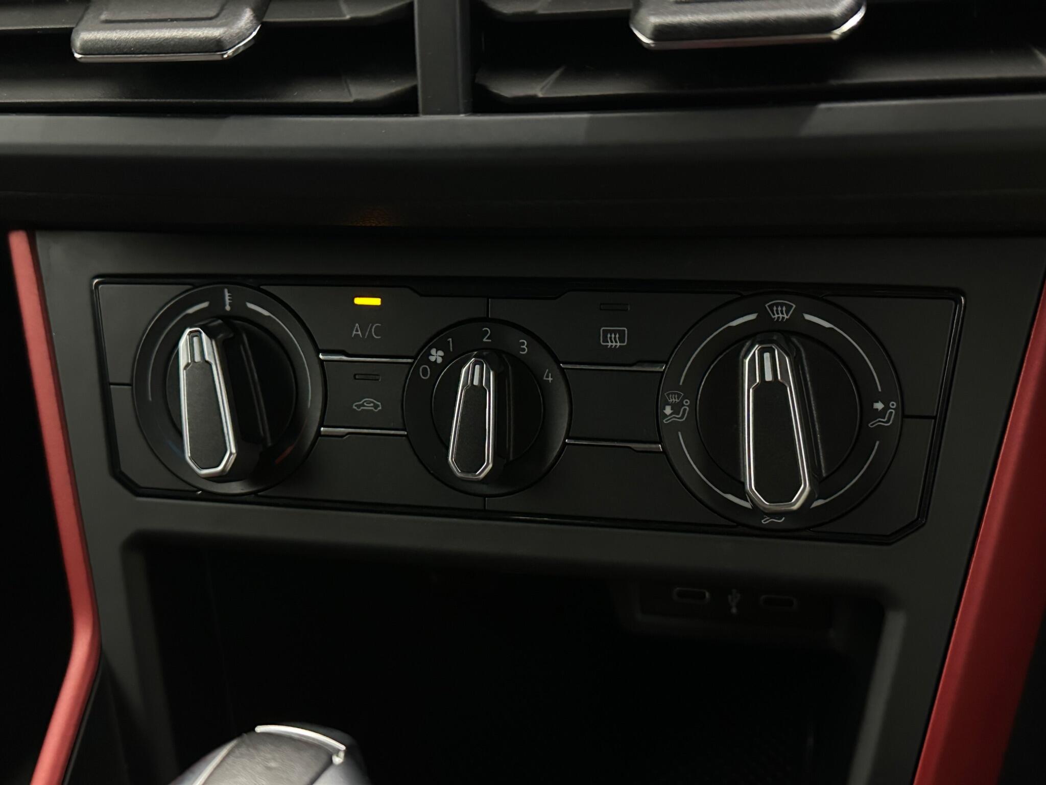 Volkswagen Polo view 21