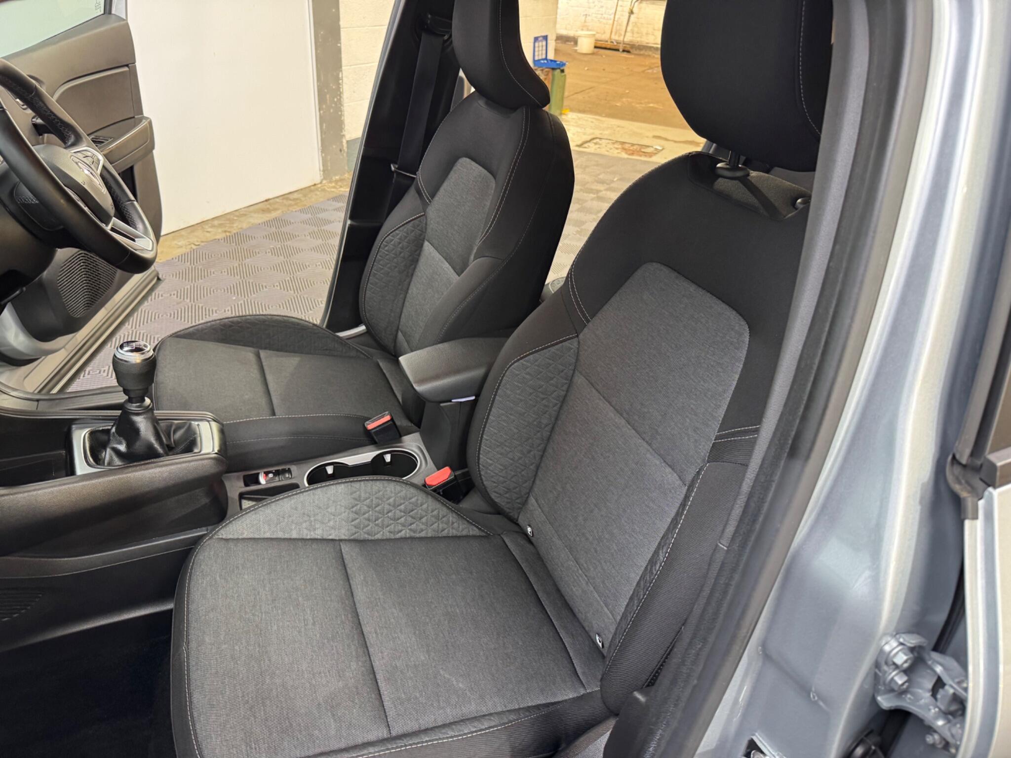 Renault Captur view 48