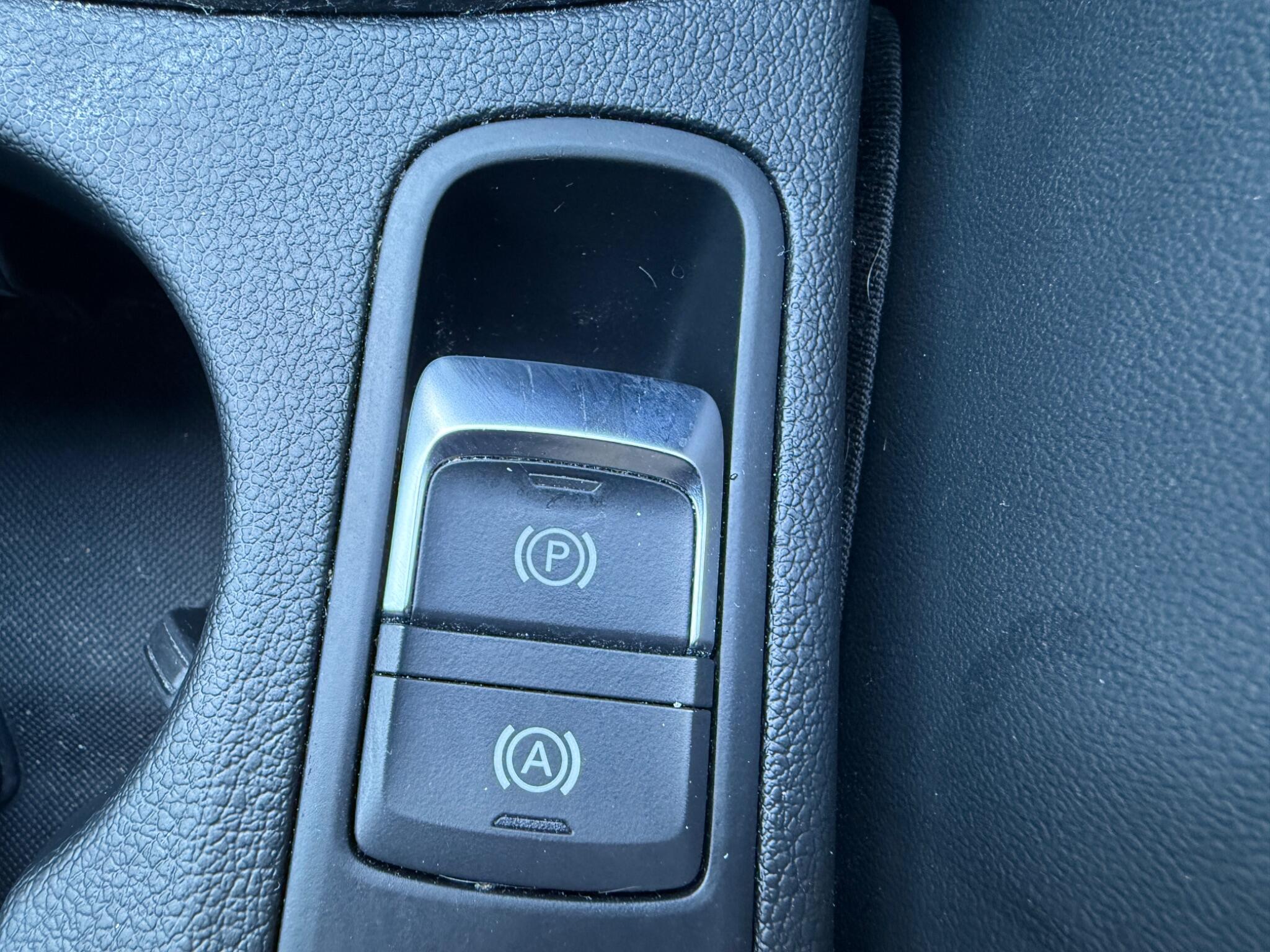 2017 Audi Q3 image 33