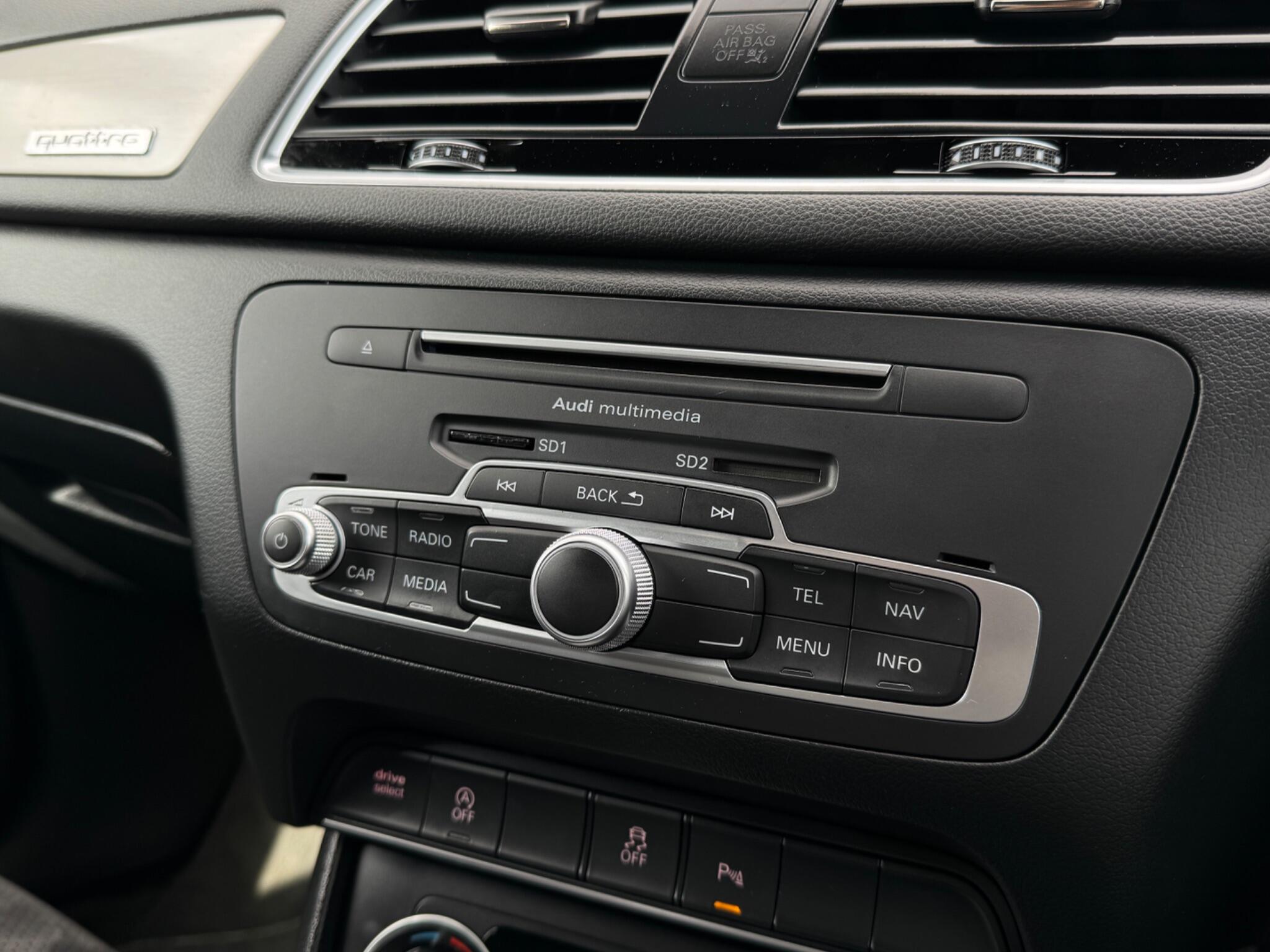 Audi Q3 view 47