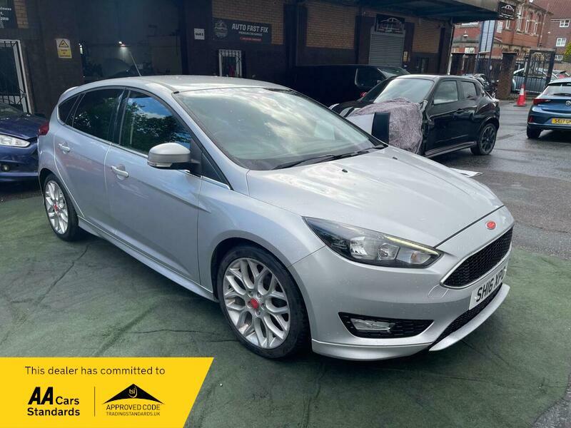 2016 Ford Focus image 20