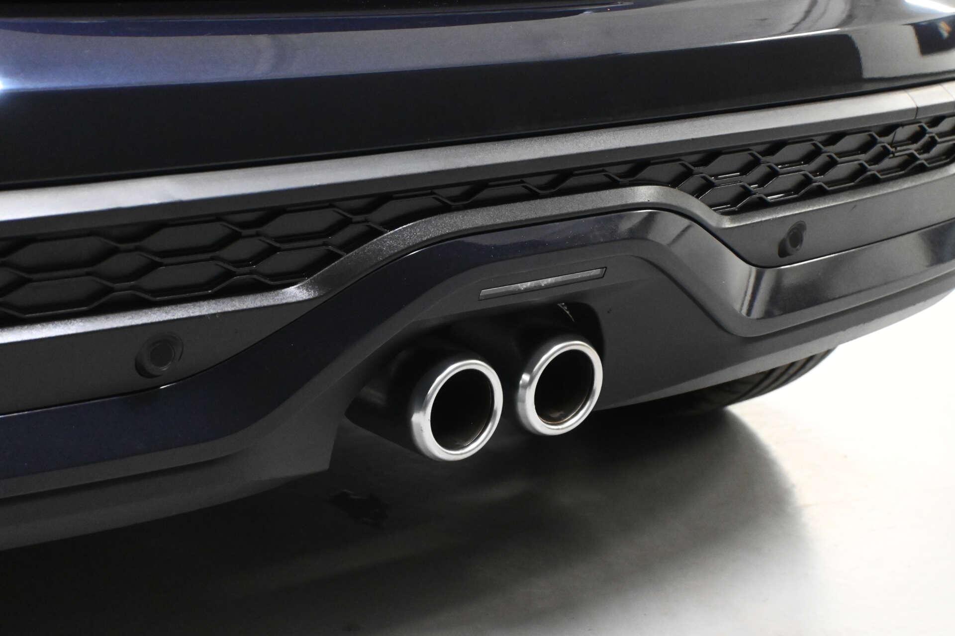 Mini Hatch view 12