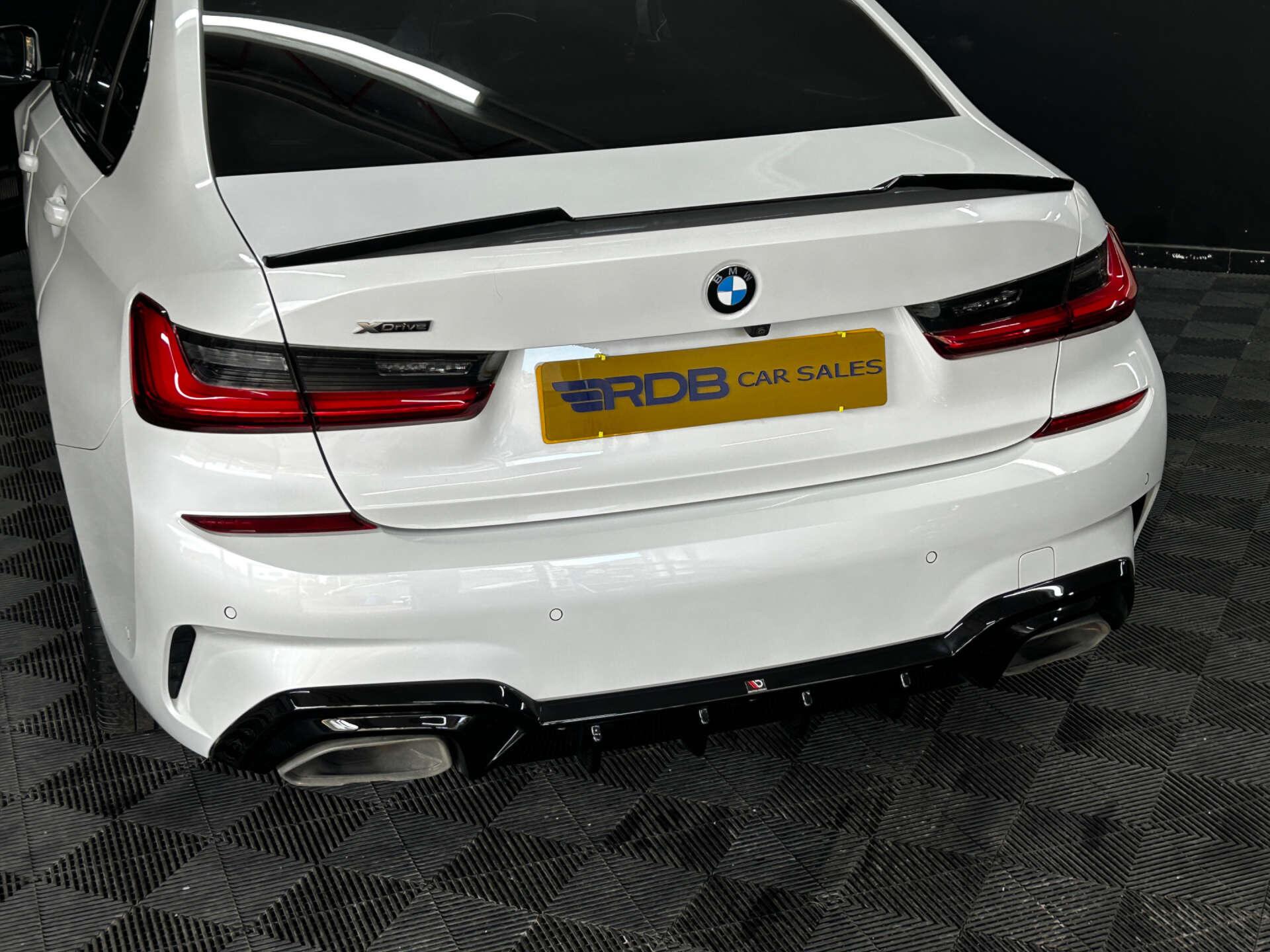 BMW 3 Series view 27