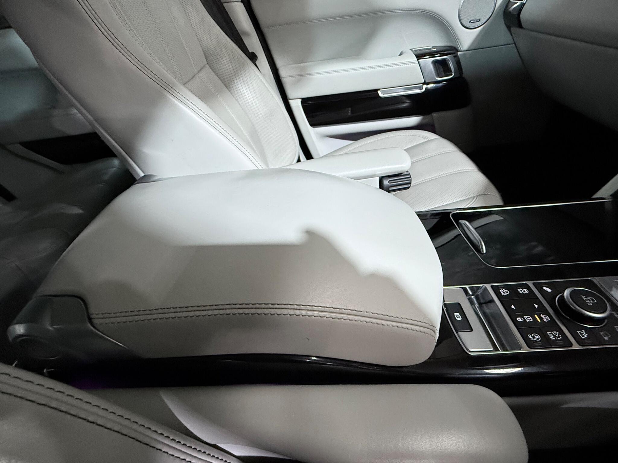 Land Rover Range Rover view 12