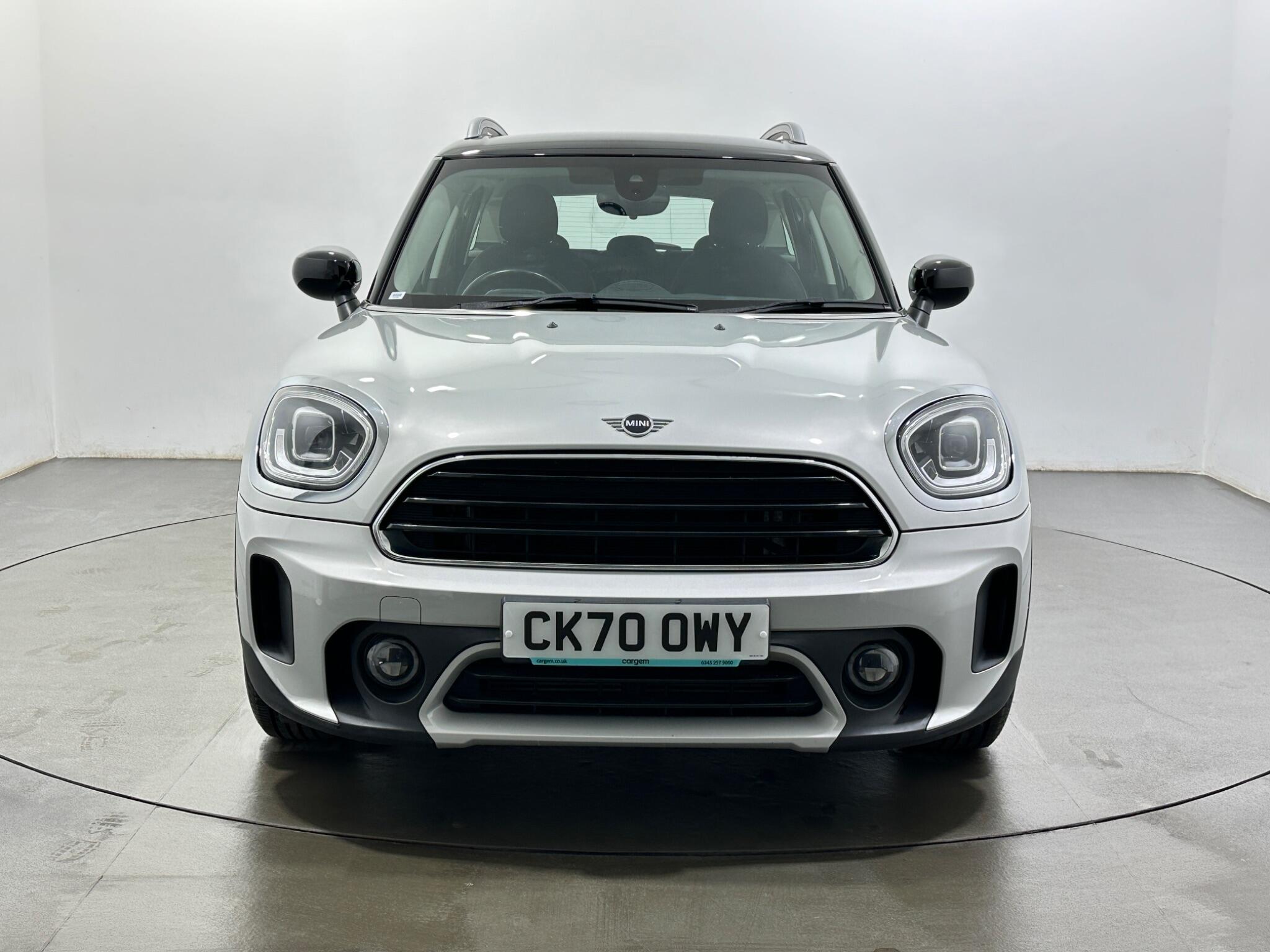 Mini Countryman view 3