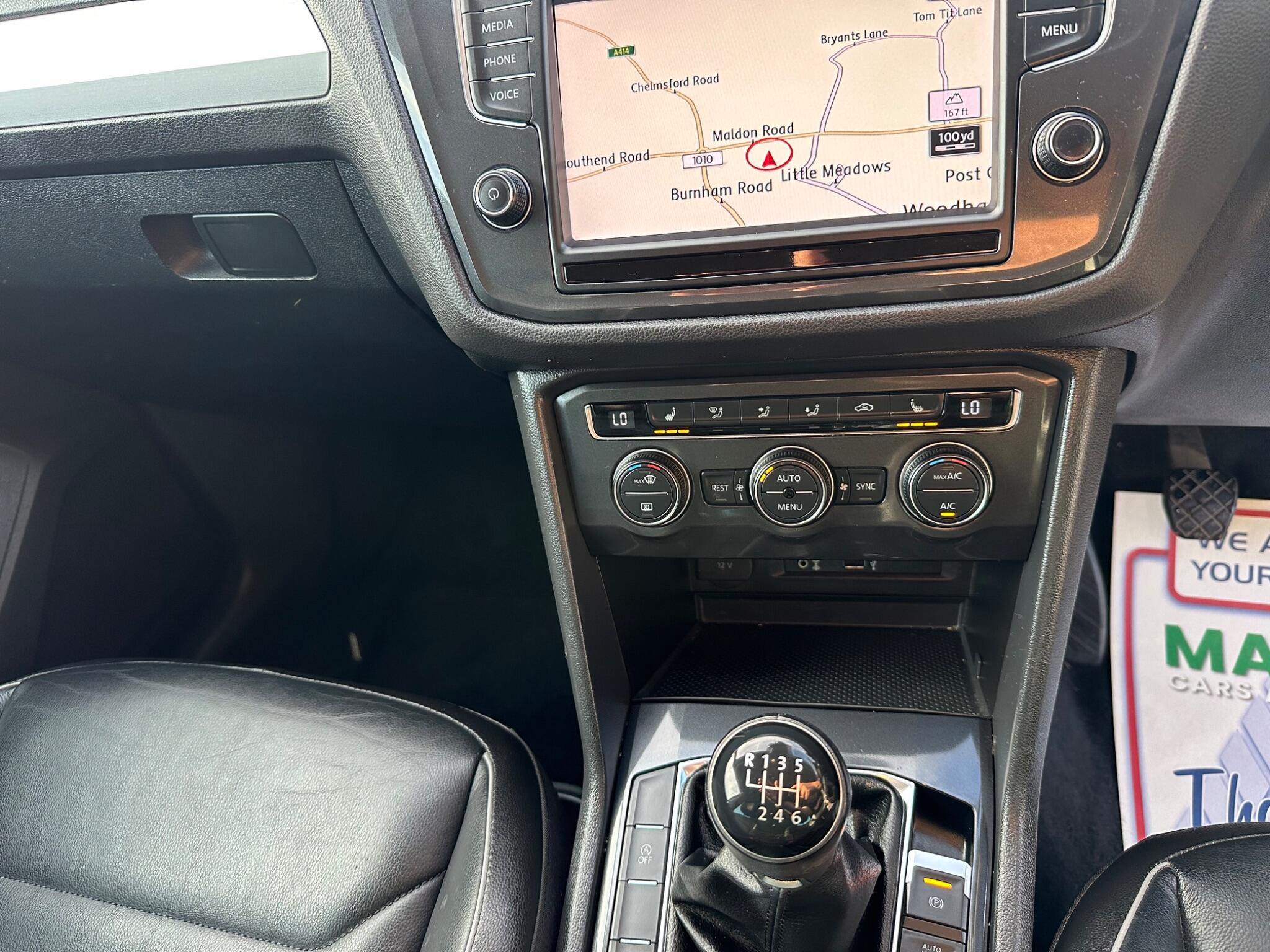 Volkswagen Tiguan view 14