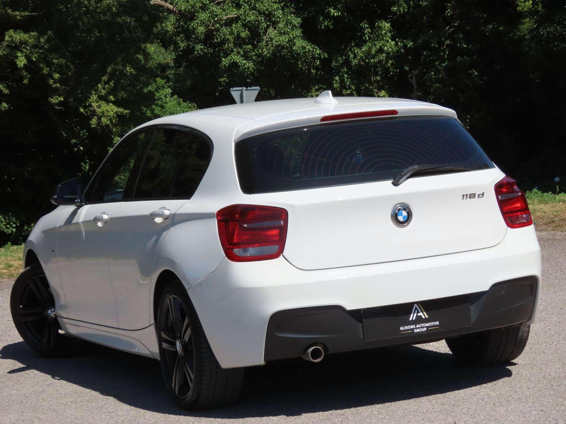 BMW 1 Series view 6
