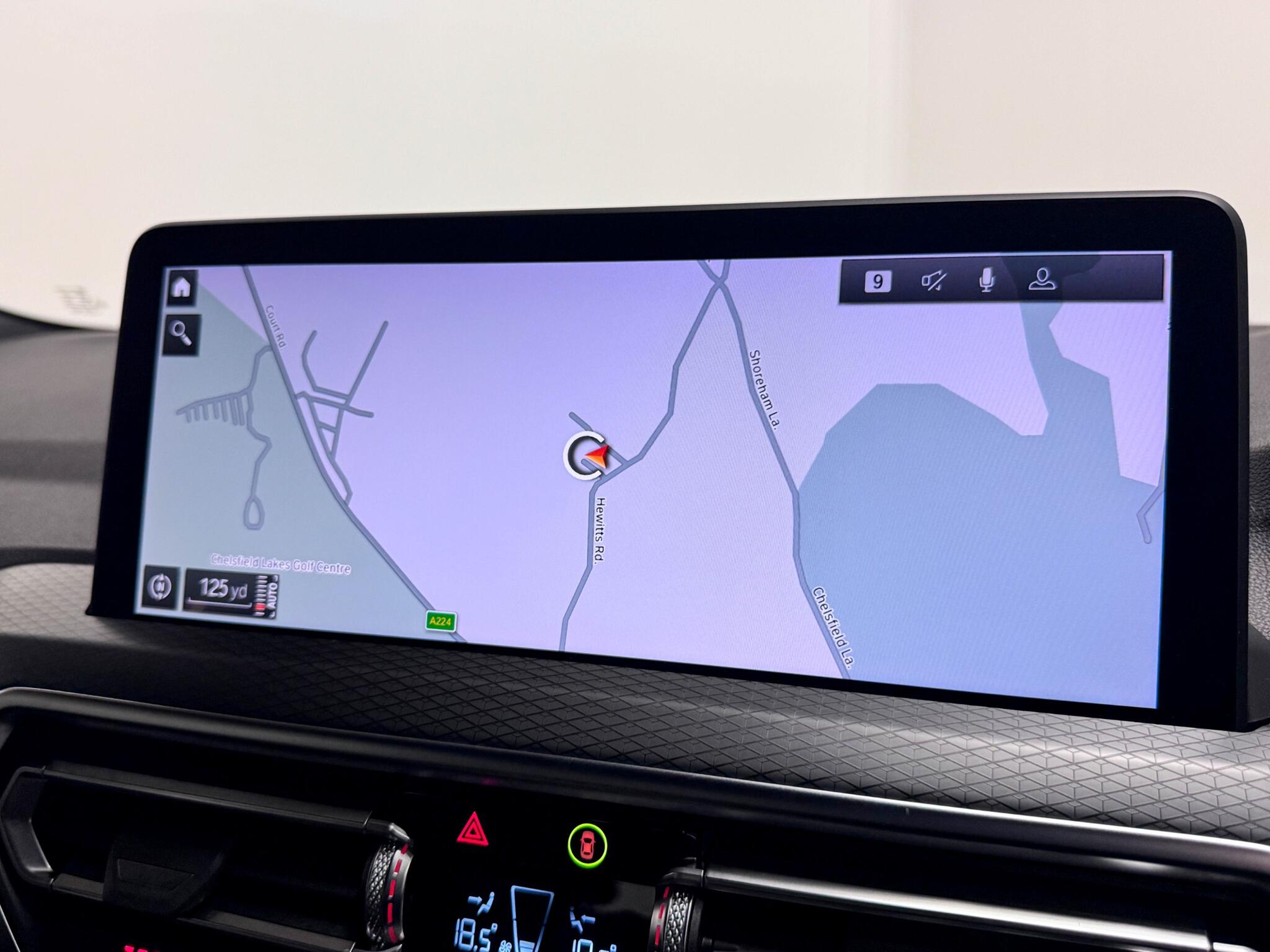 BMW X4 view 36