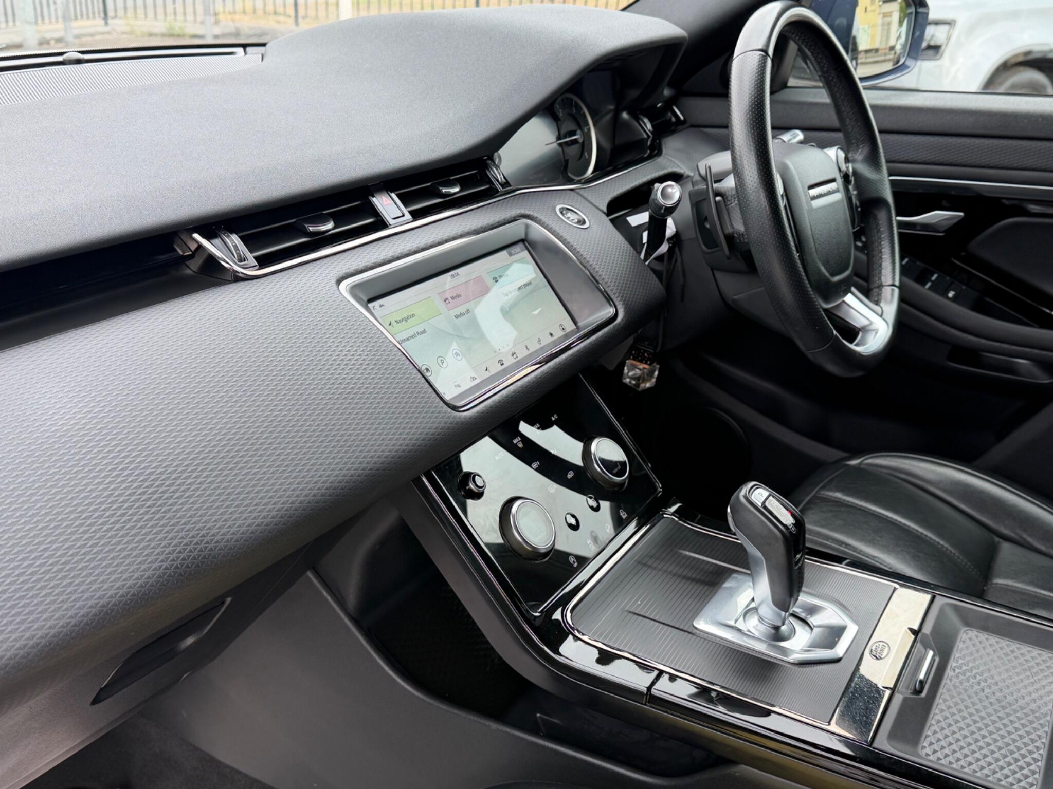 Land Rover Range Rover Evoque view 16