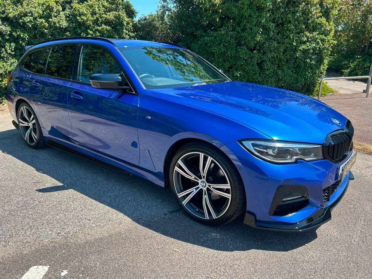 BMW 3 Series view 4
