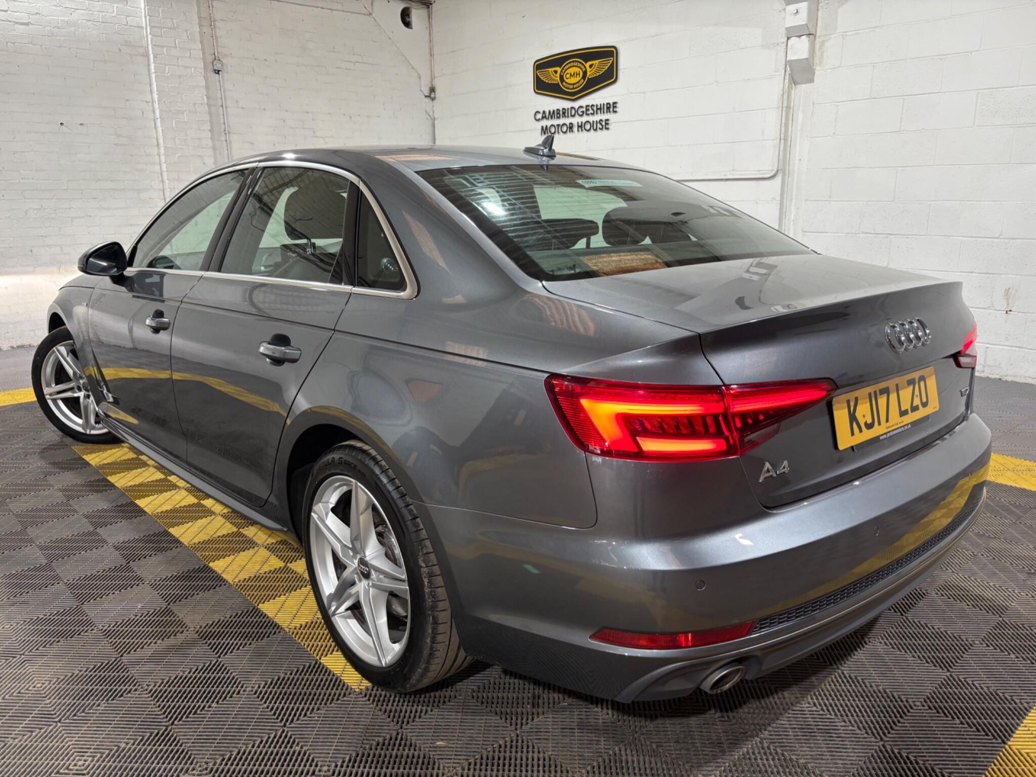Audi A4 view 7
