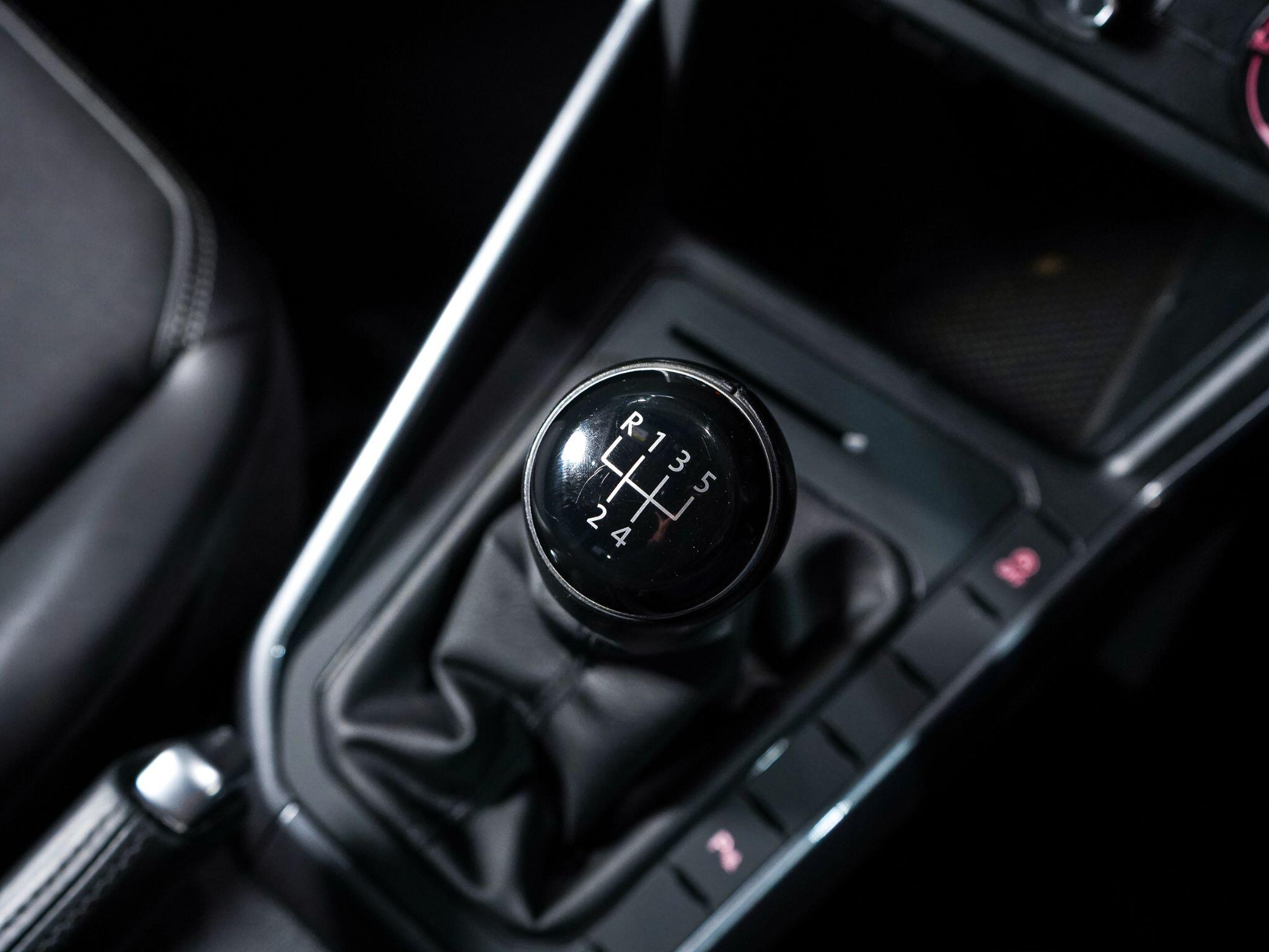 Volkswagen Polo view 11