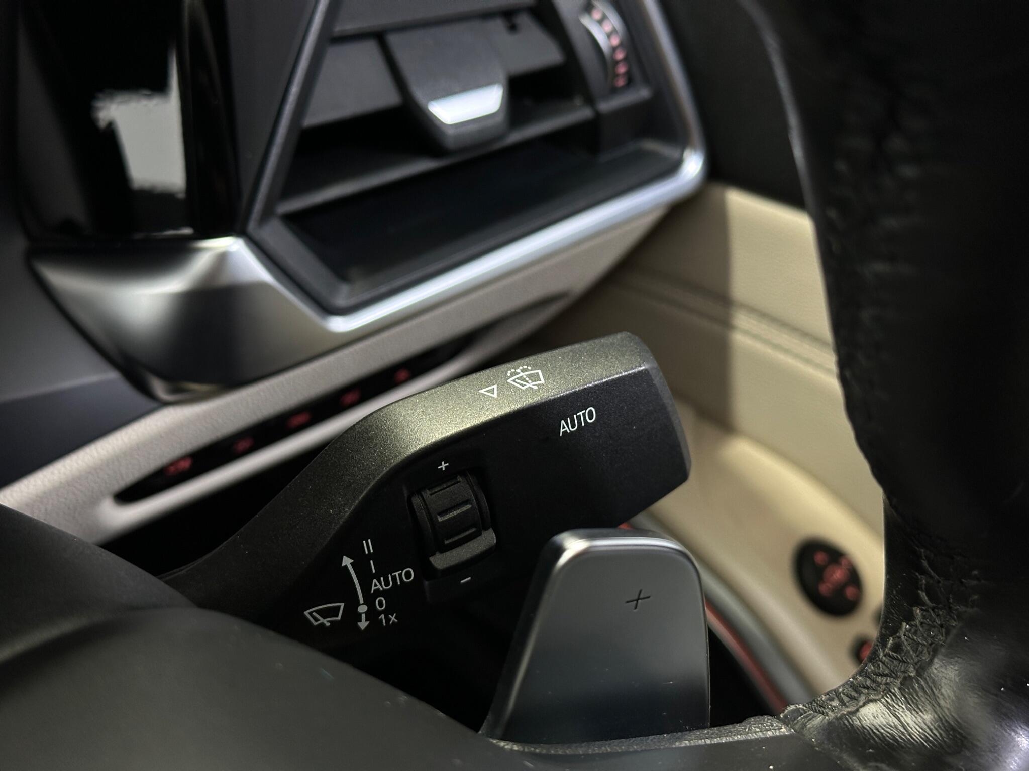 BMW 3 Series view 17