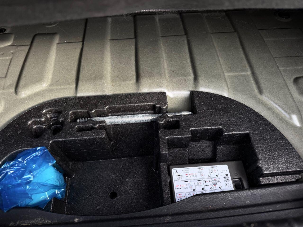 Vauxhall Mokka Electric view 26