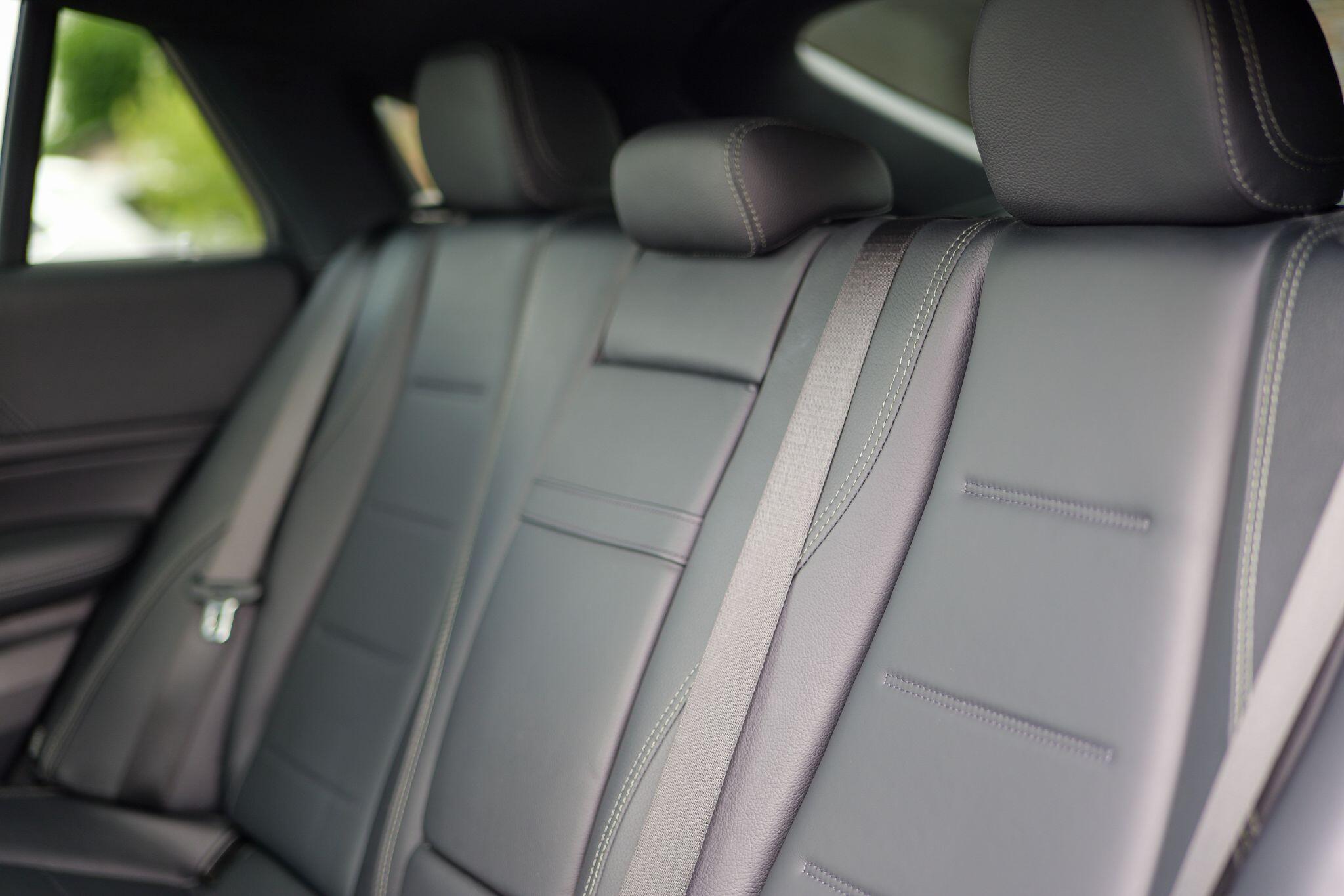 Mercedes-Benz Gle view 25