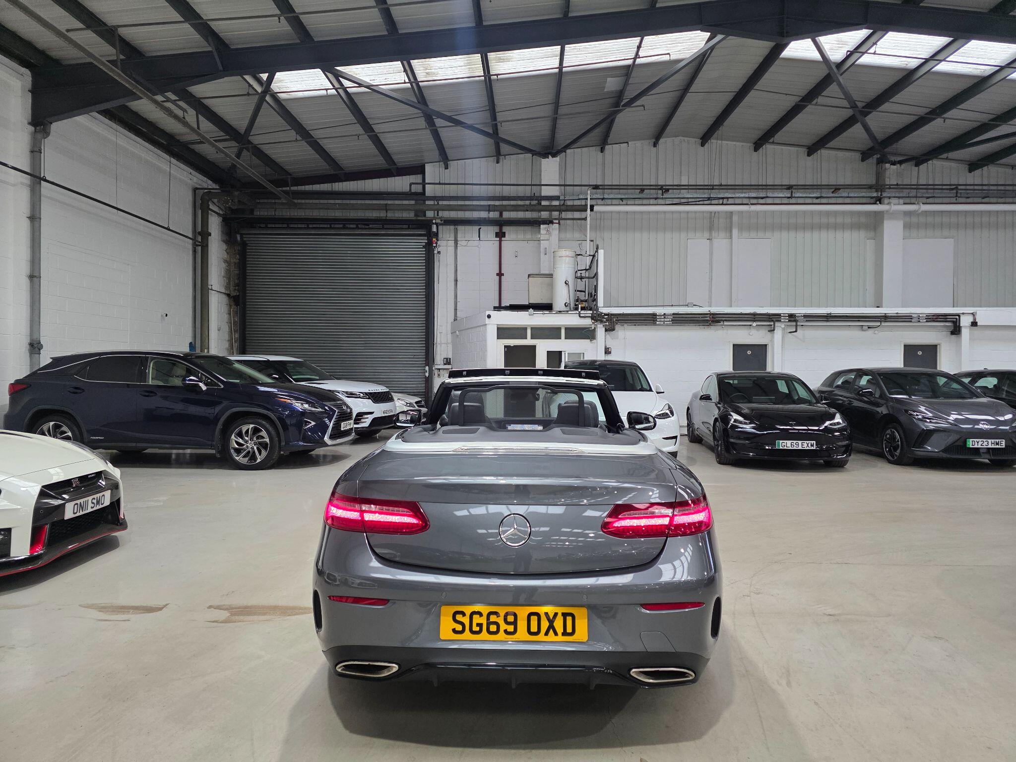 Mercedes-Benz E Class view 4