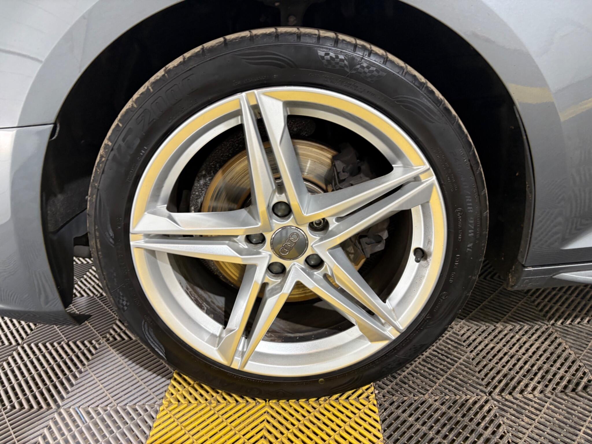 Audi A4 view 41