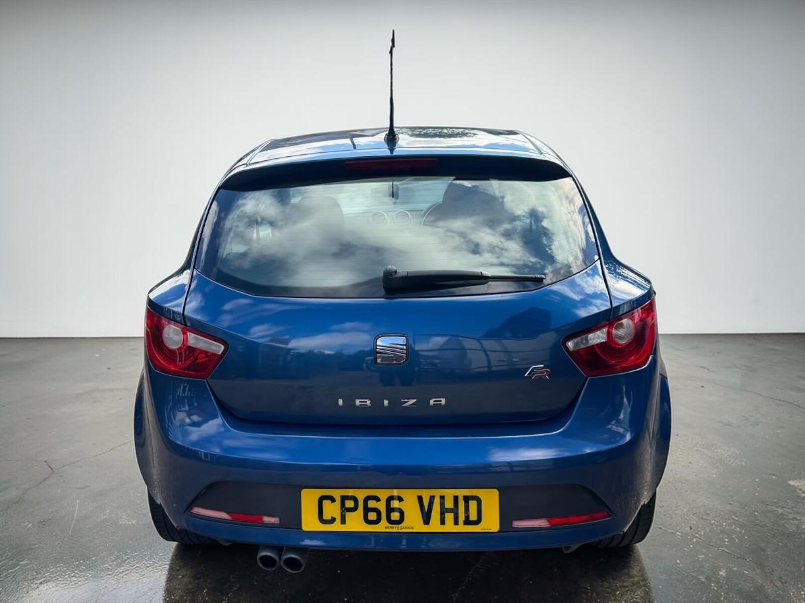 Seat Ibiza view 8