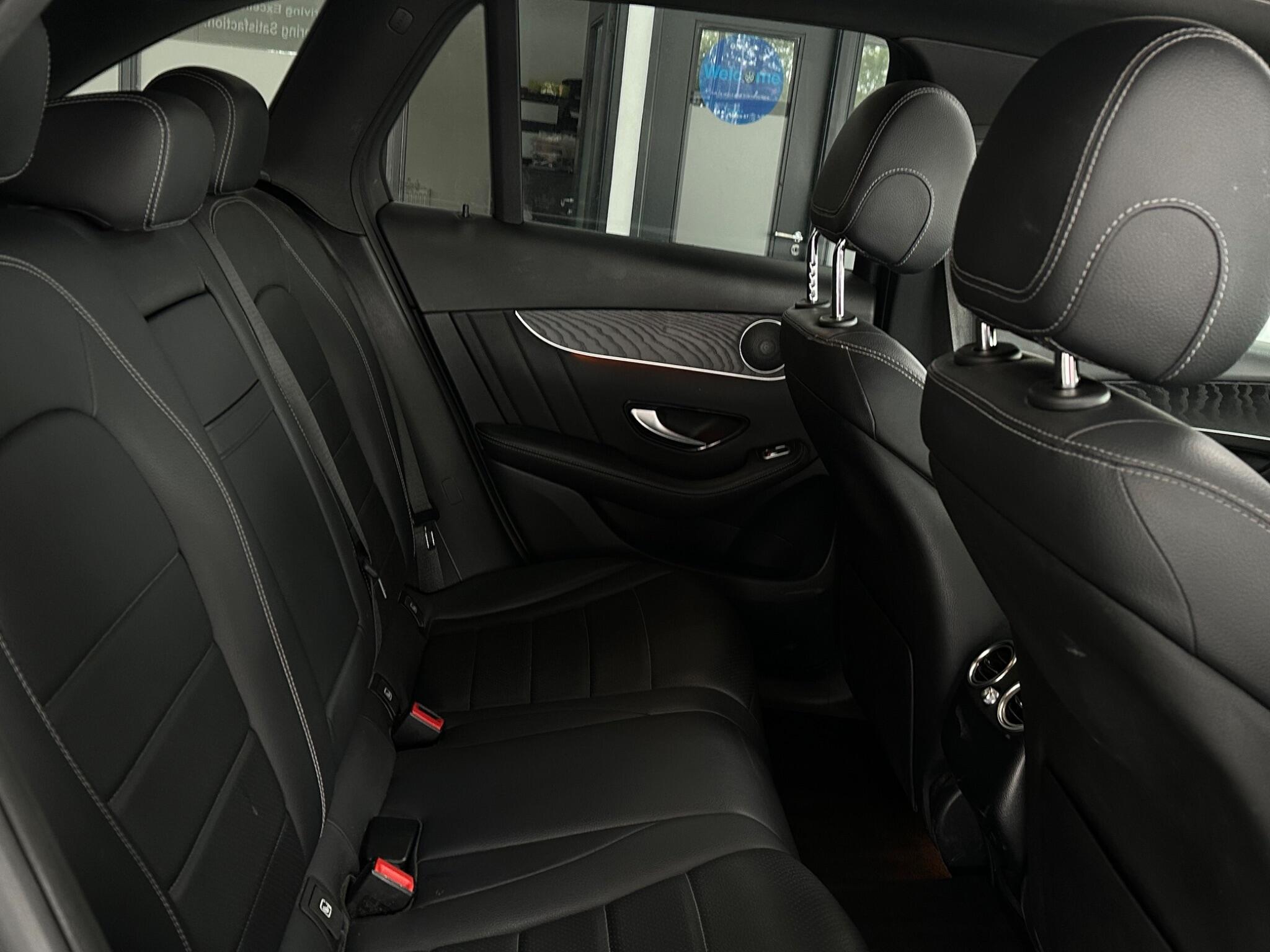 Mercedes-Benz GLC view 34