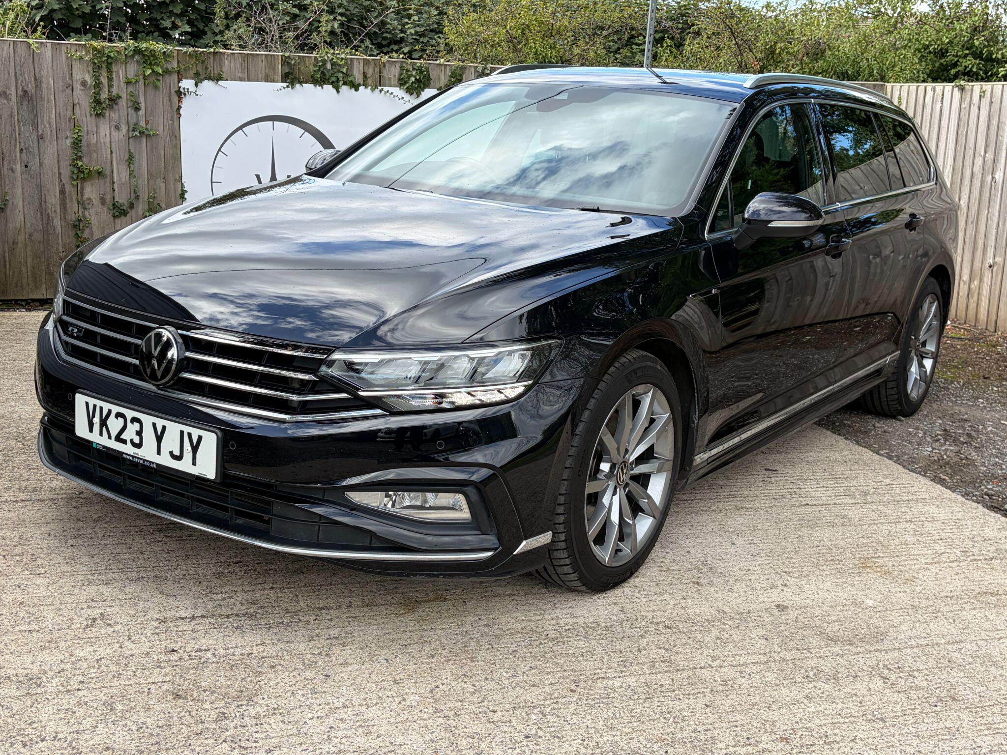 Volkswagen Passat view 8
