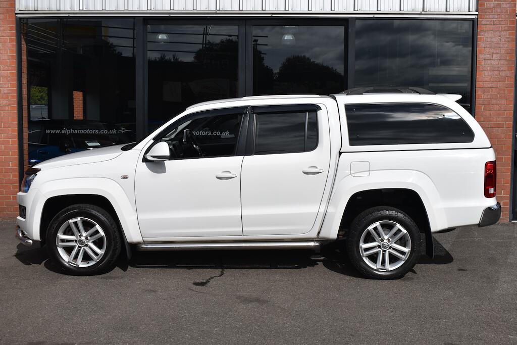 Volkswagen Amarok view 9
