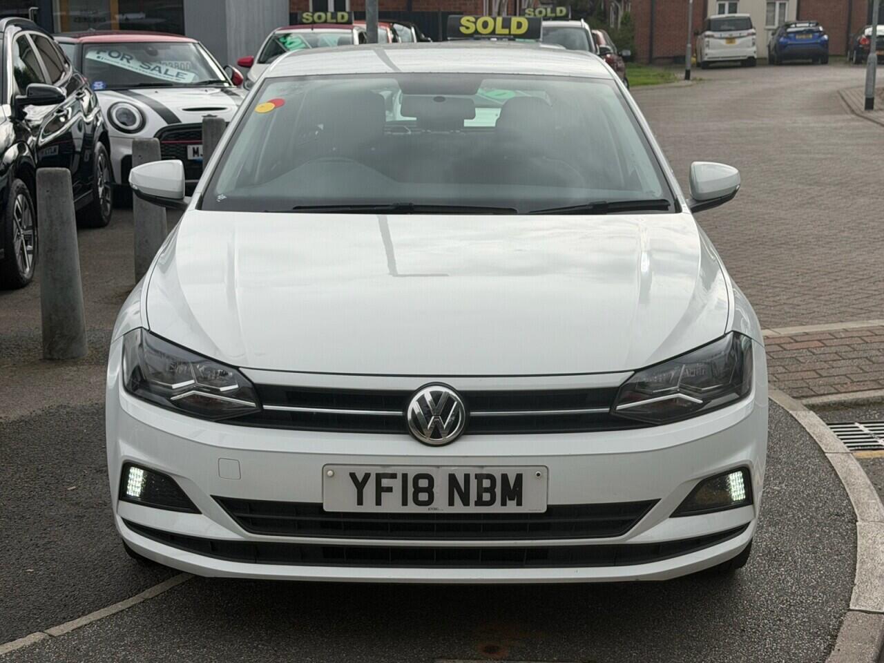 Volkswagen Polo view 2