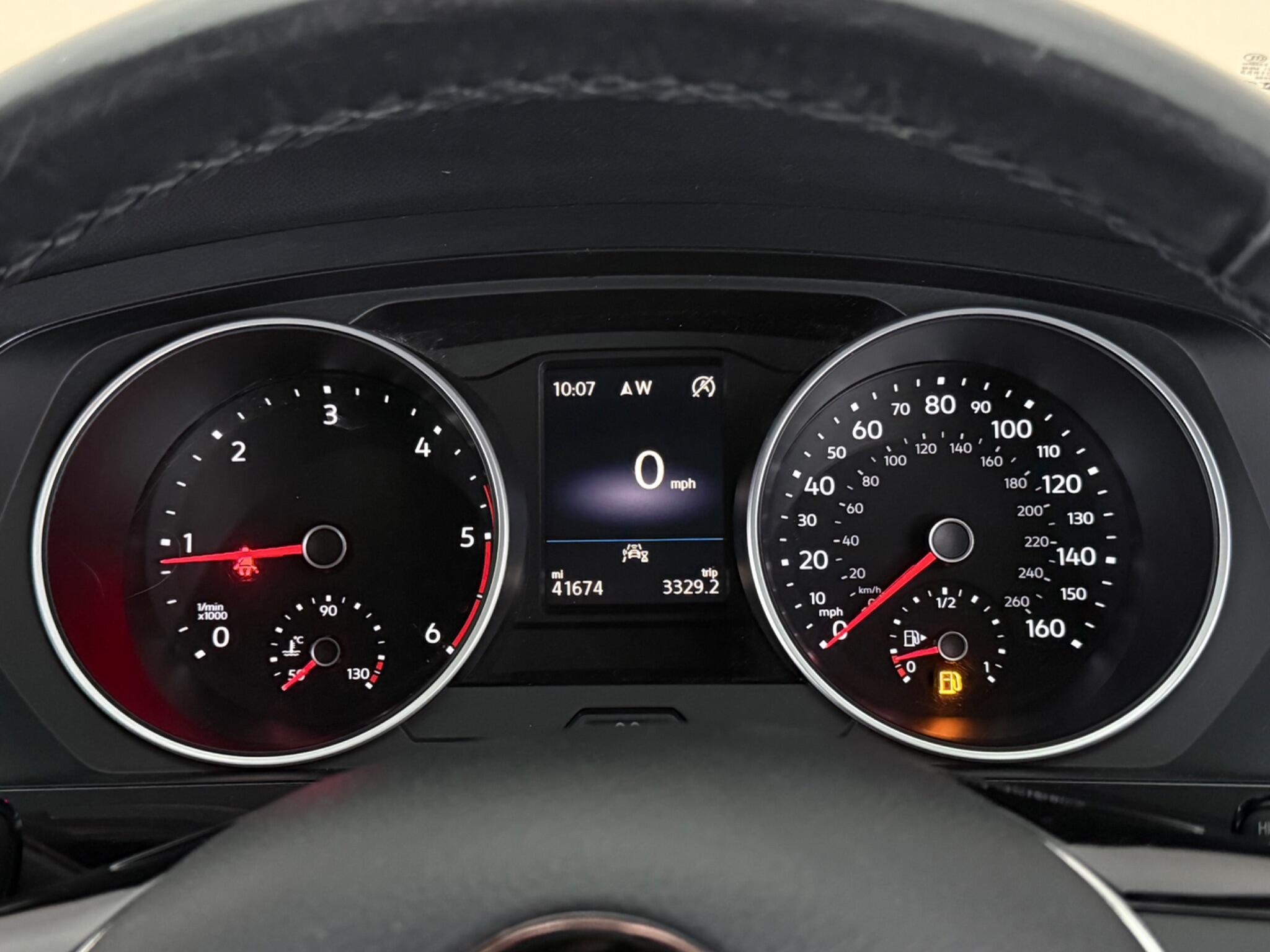 Volkswagen Tiguan view 17
