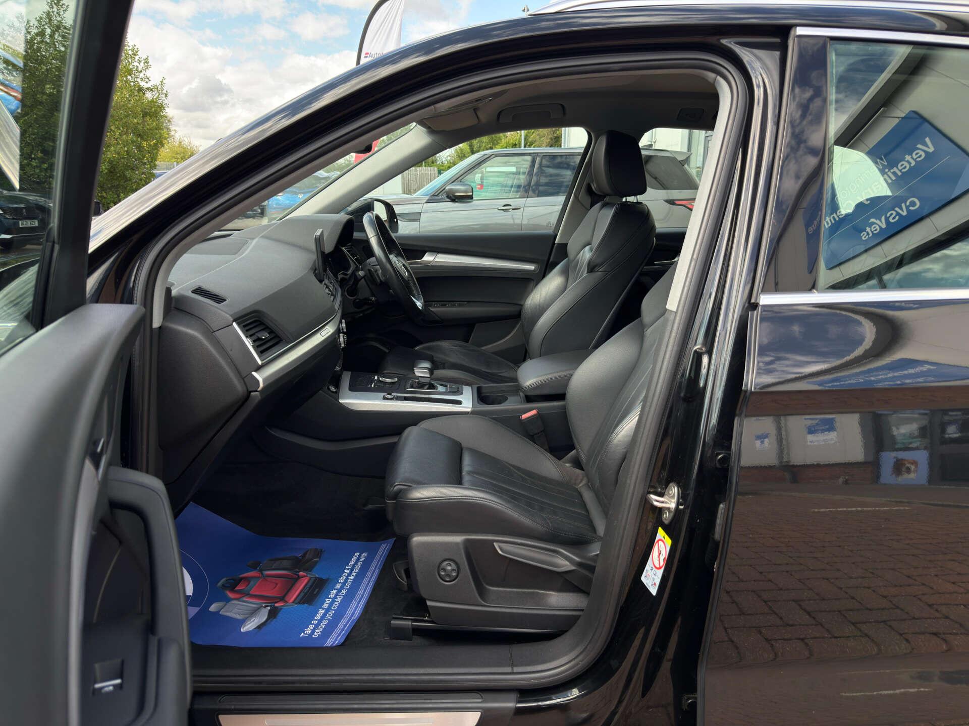 Audi Q5 view 42