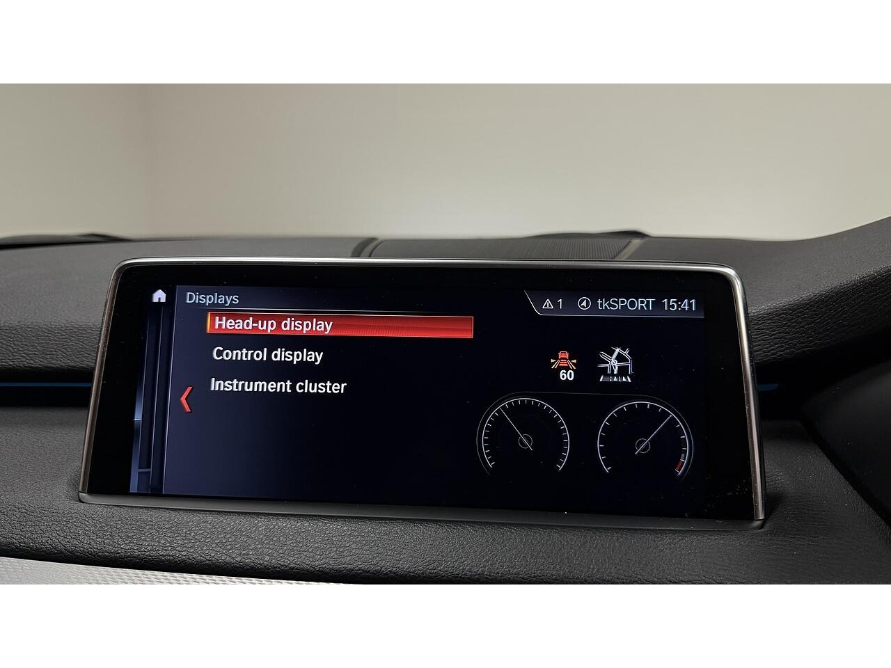 BMW X5 view 31