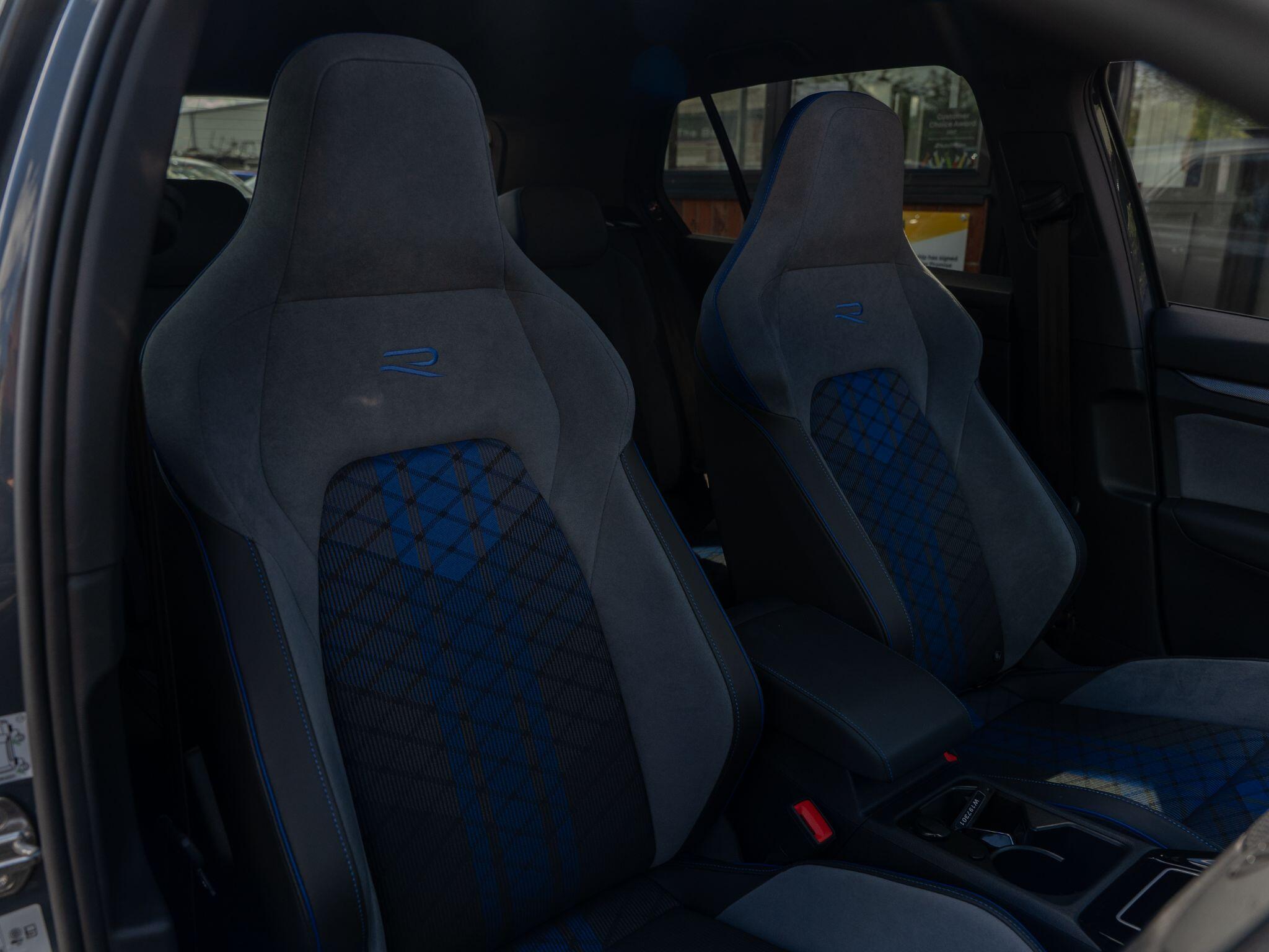 Volkswagen Golf view 49