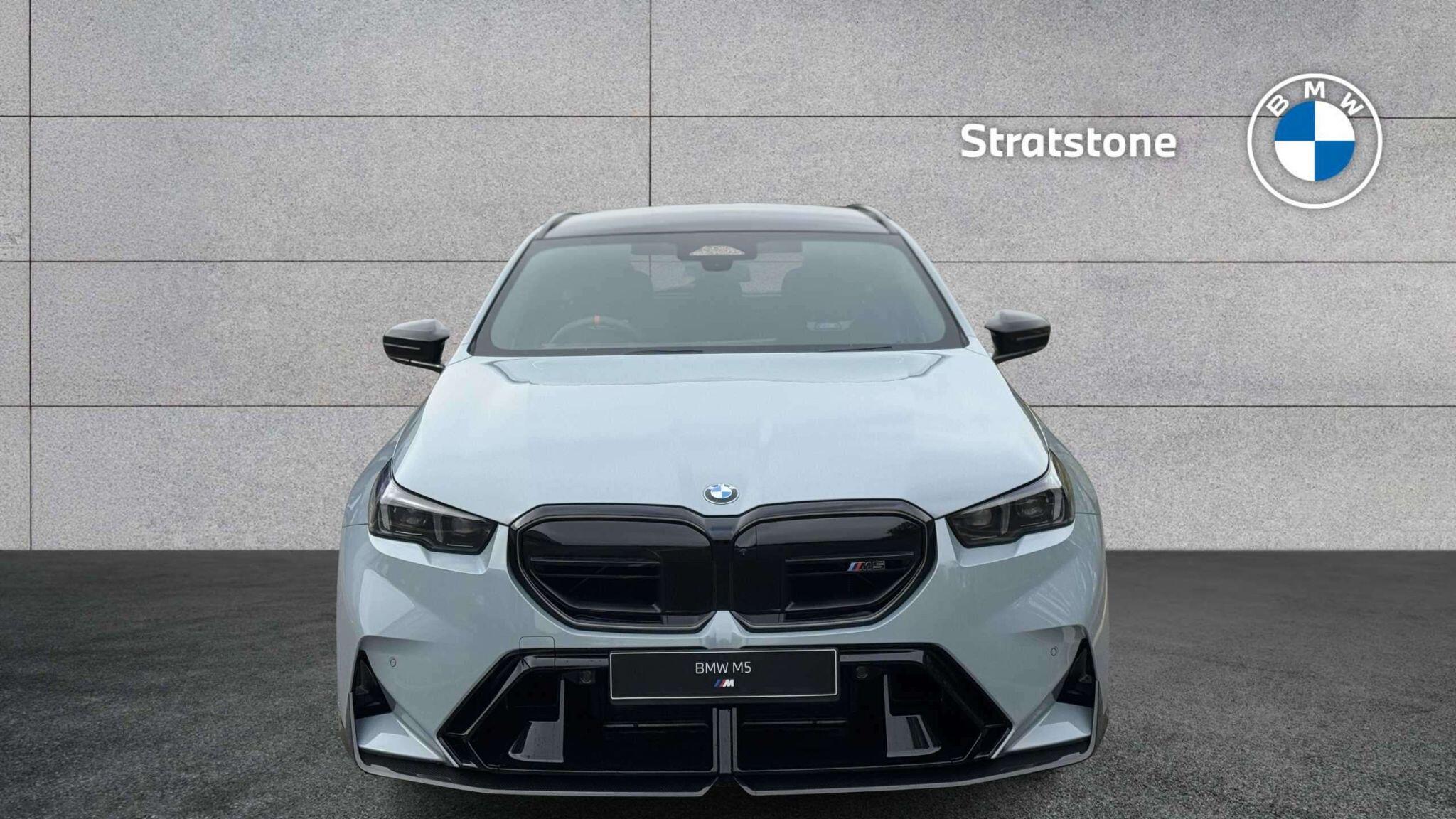 BMW M5 view 22