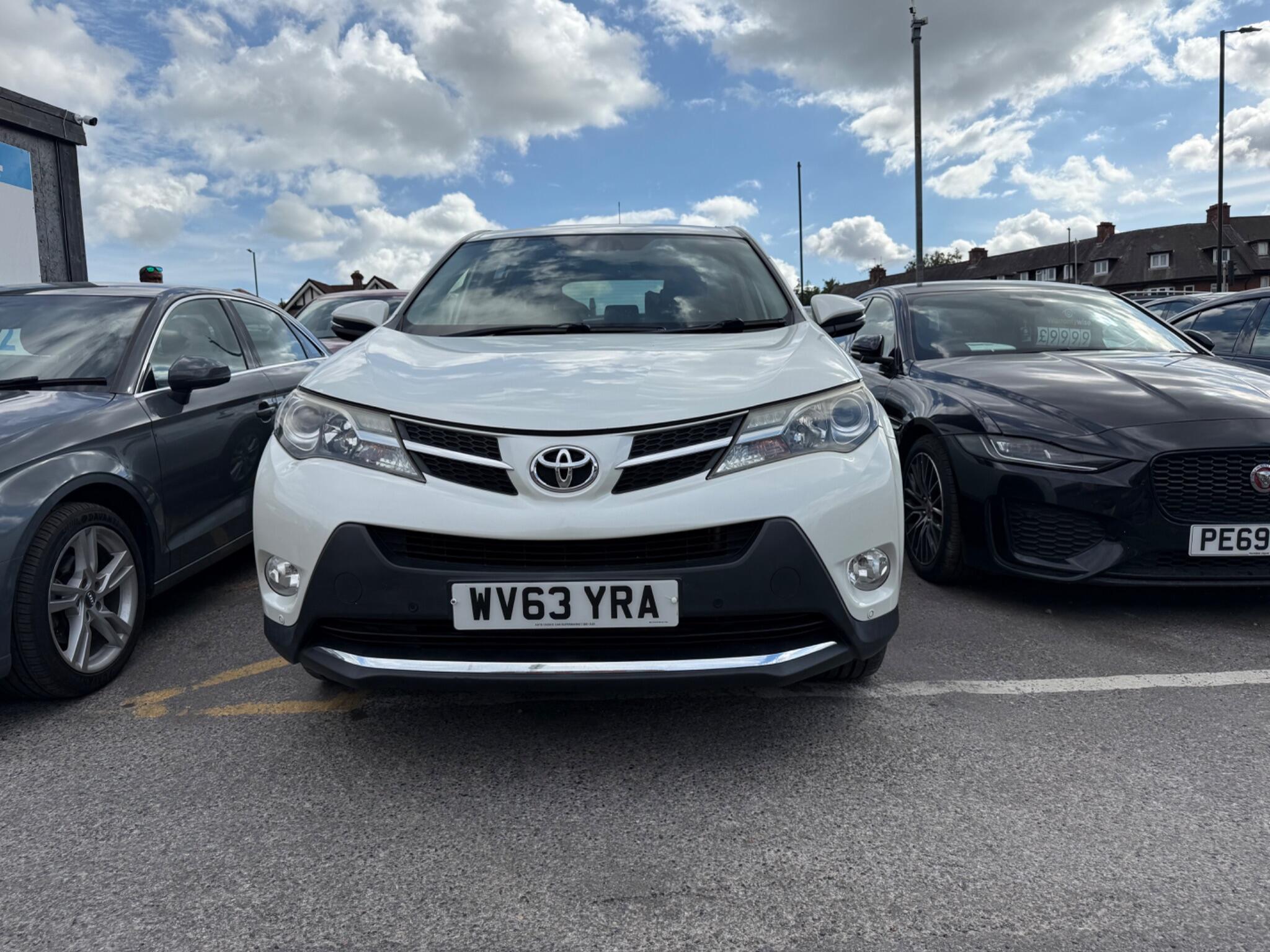 Toyota Rav4 view 6