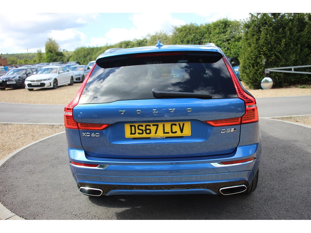 Volvo XC60 view 11