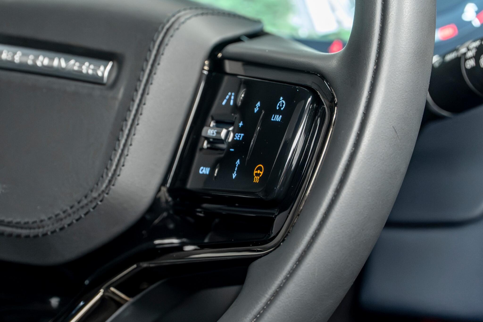 Land Rover Range Rover Sport view 40