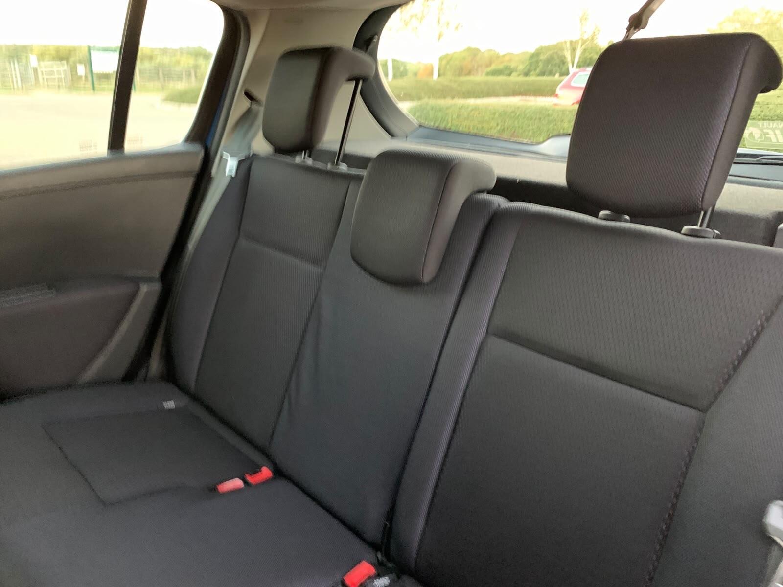 Renault Clio - Image 19