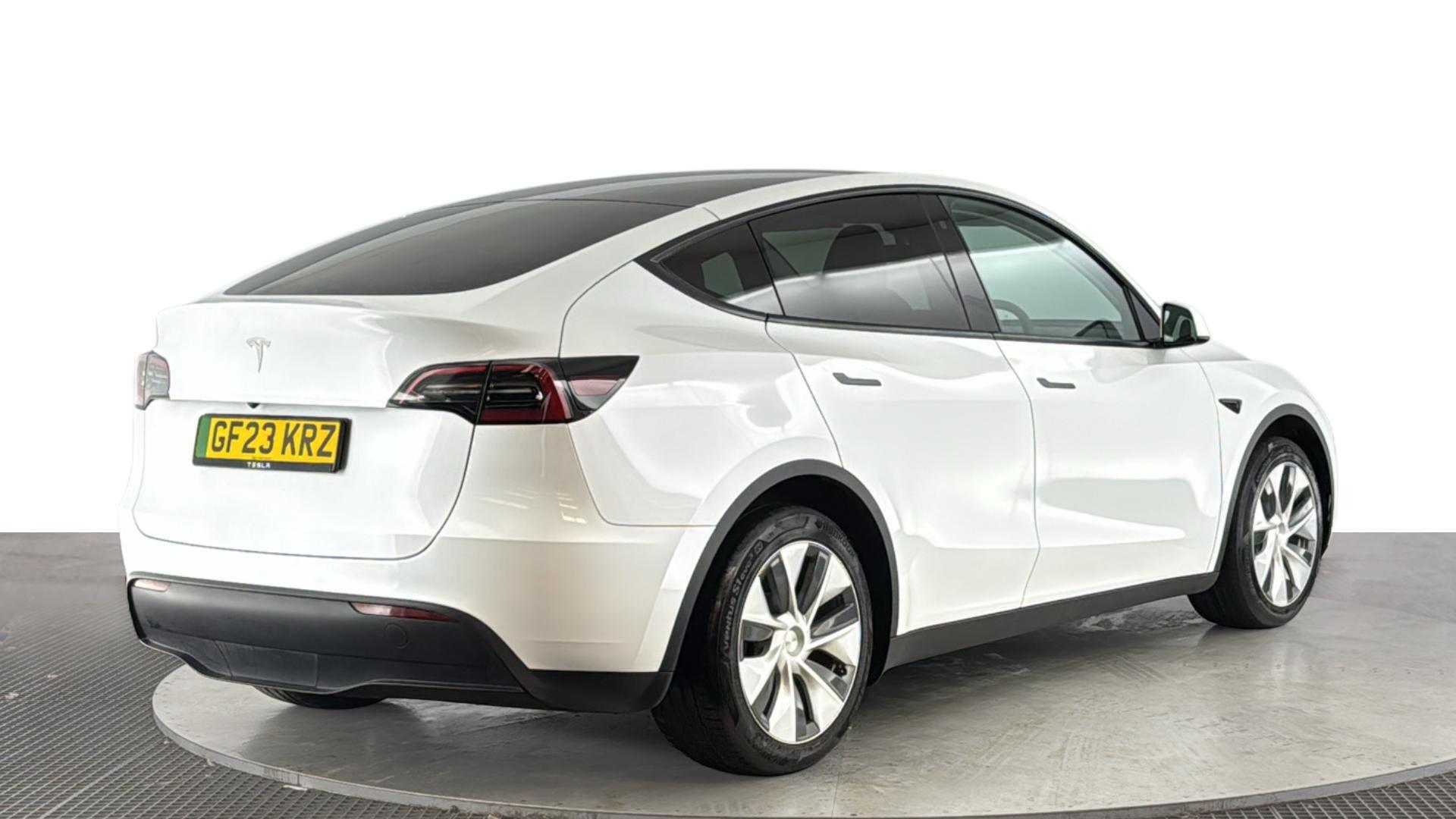 Tesla Model Y view 4