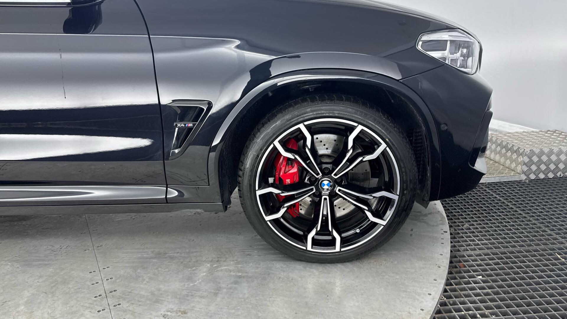 BMW X4 M view 23