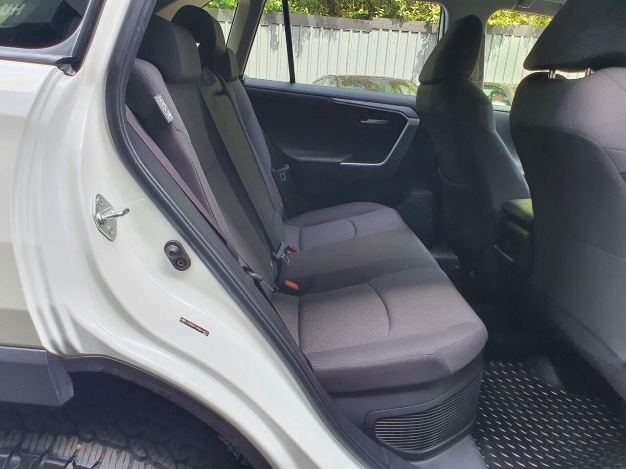 Toyota Rav4 view 19