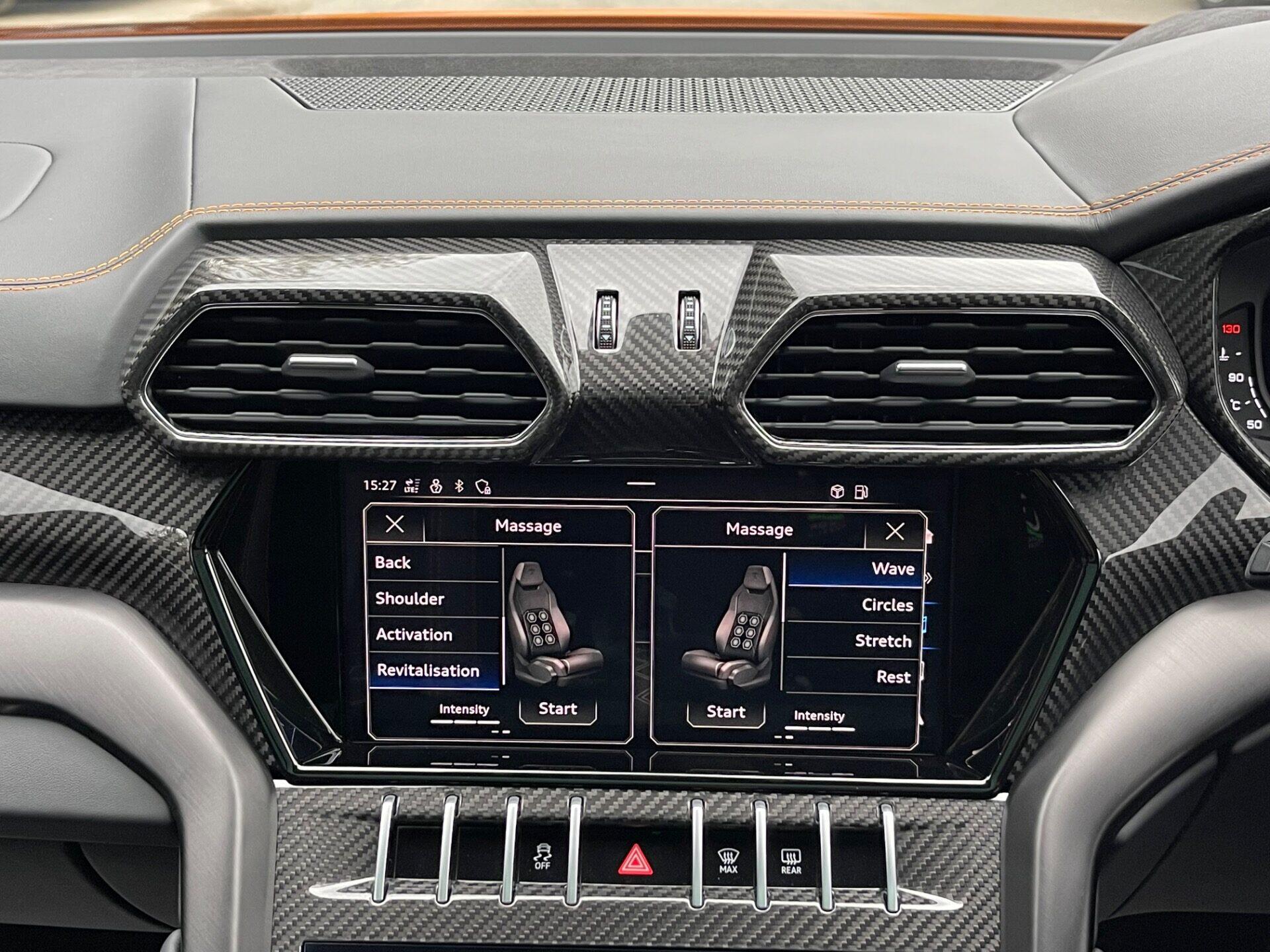 Lamborghini Urus view 60