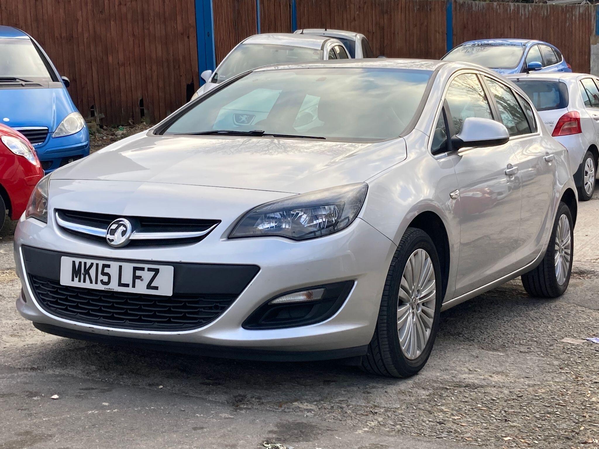 Vauxhall Astra view 14